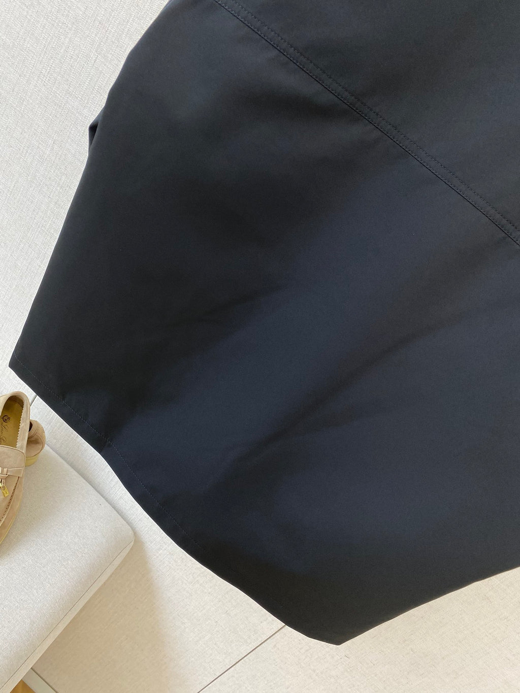 Loro Piana Schwarze Herren Jacke mit Reissverschluss und Stehkragen aus leichtem Material