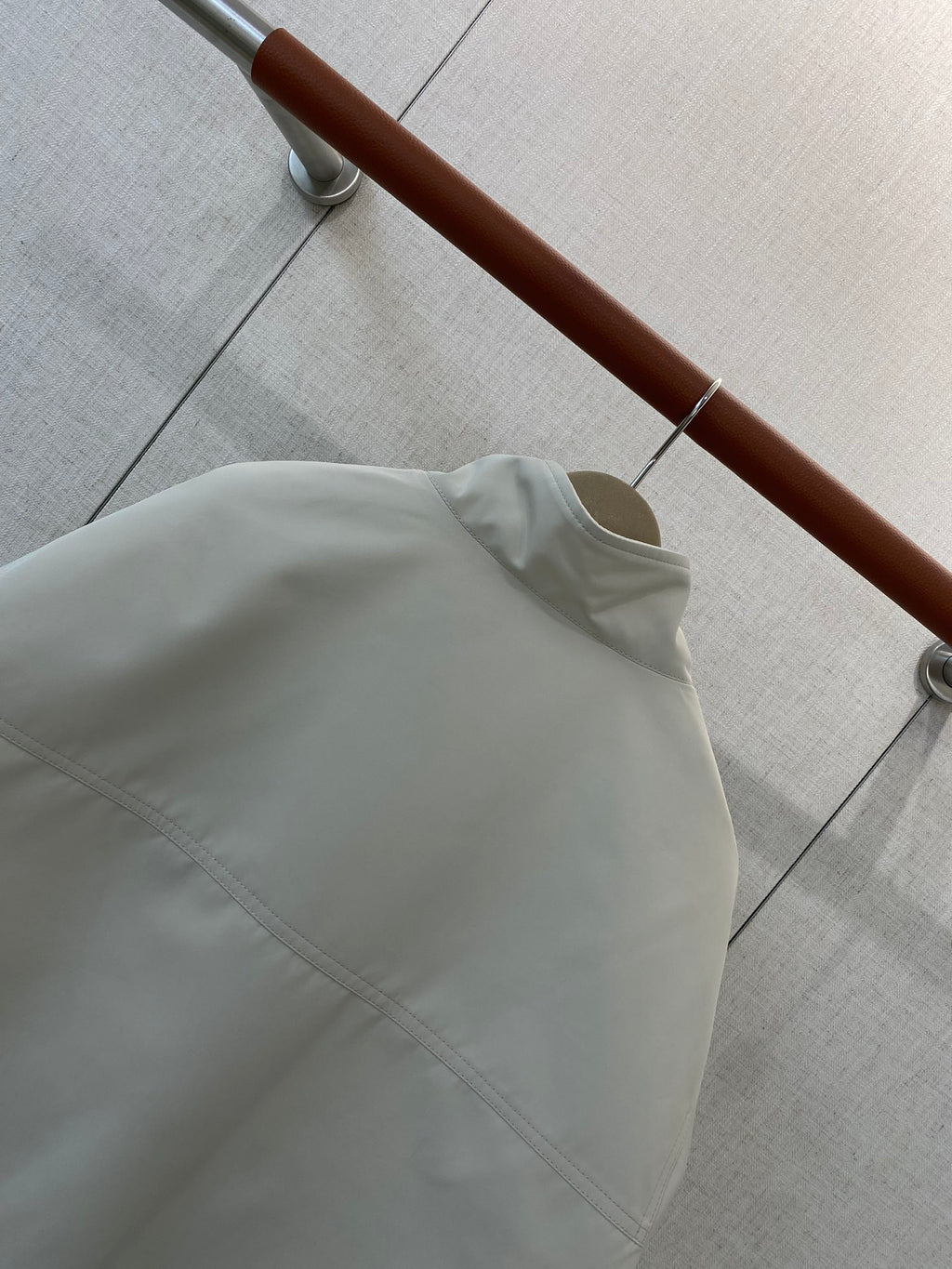 Loro Piana Herren Jacke in Hellgrau mit Reissverschluss und Ziptaschen