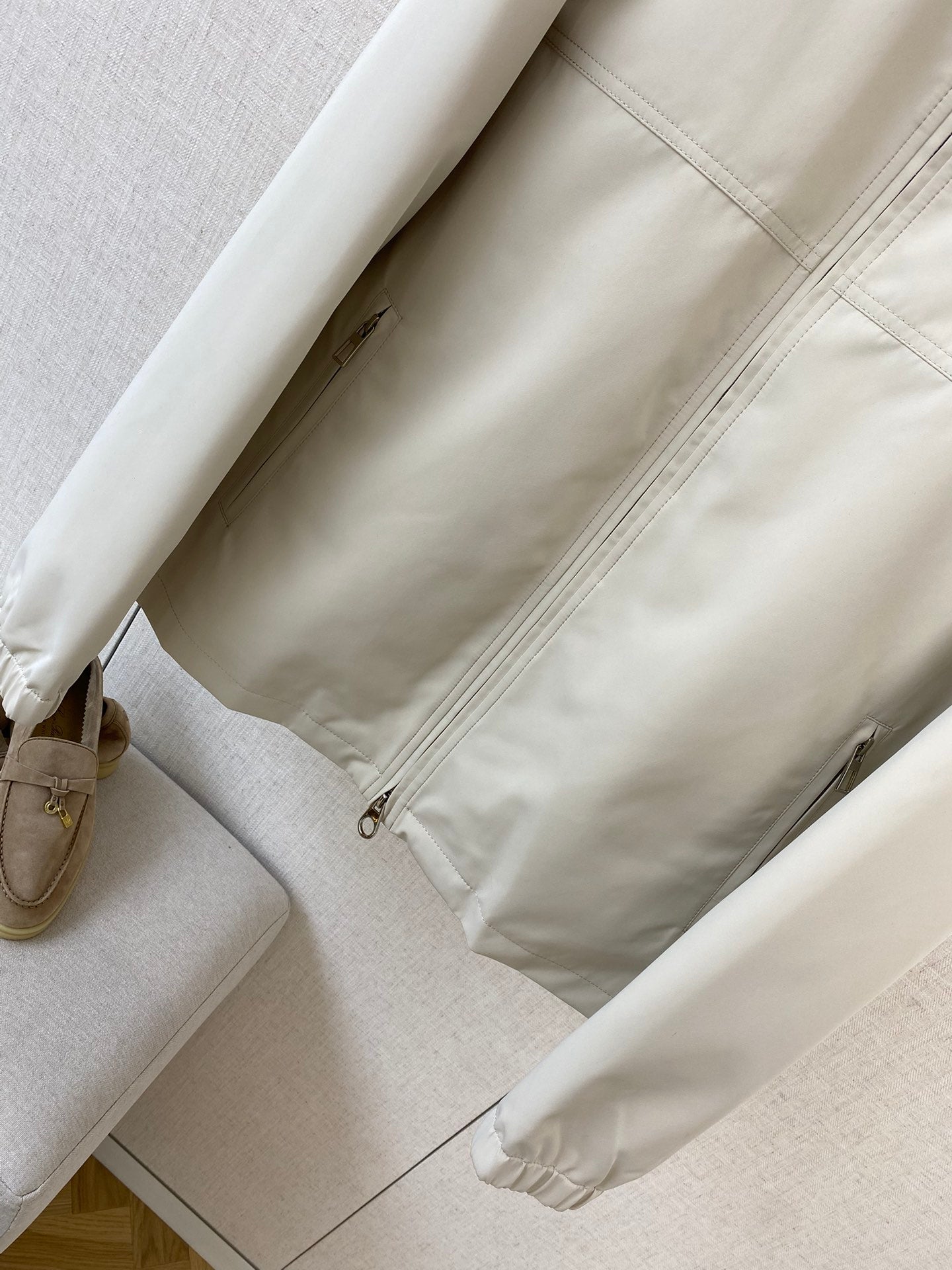 Loro Piana Herren Jacke in Hellgrau mit Reissverschluss und Ziptaschen