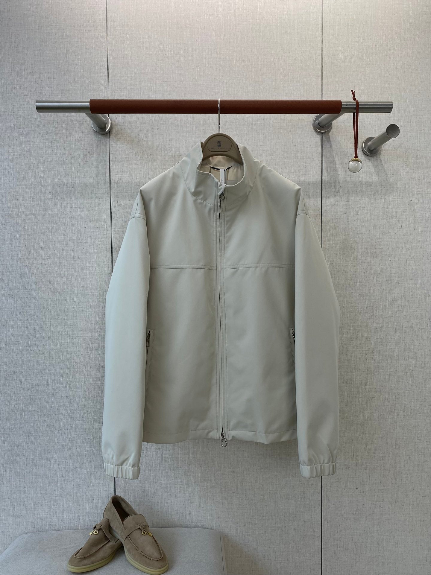 Loro Piana Herren Jacke in Hellgrau mit Reissverschluss und Ziptaschen