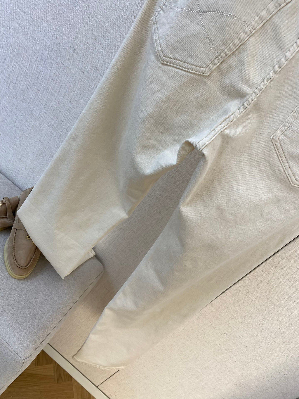 Brunello Cucinelli Weiße Jeans – Klassische Passform