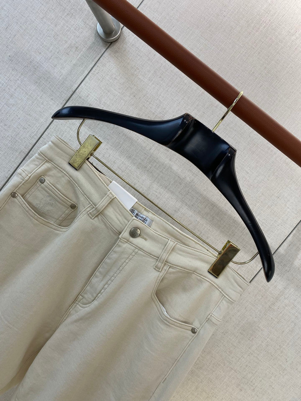 Brunello Cucinelli Weiße Jeans – Klassische Passform
