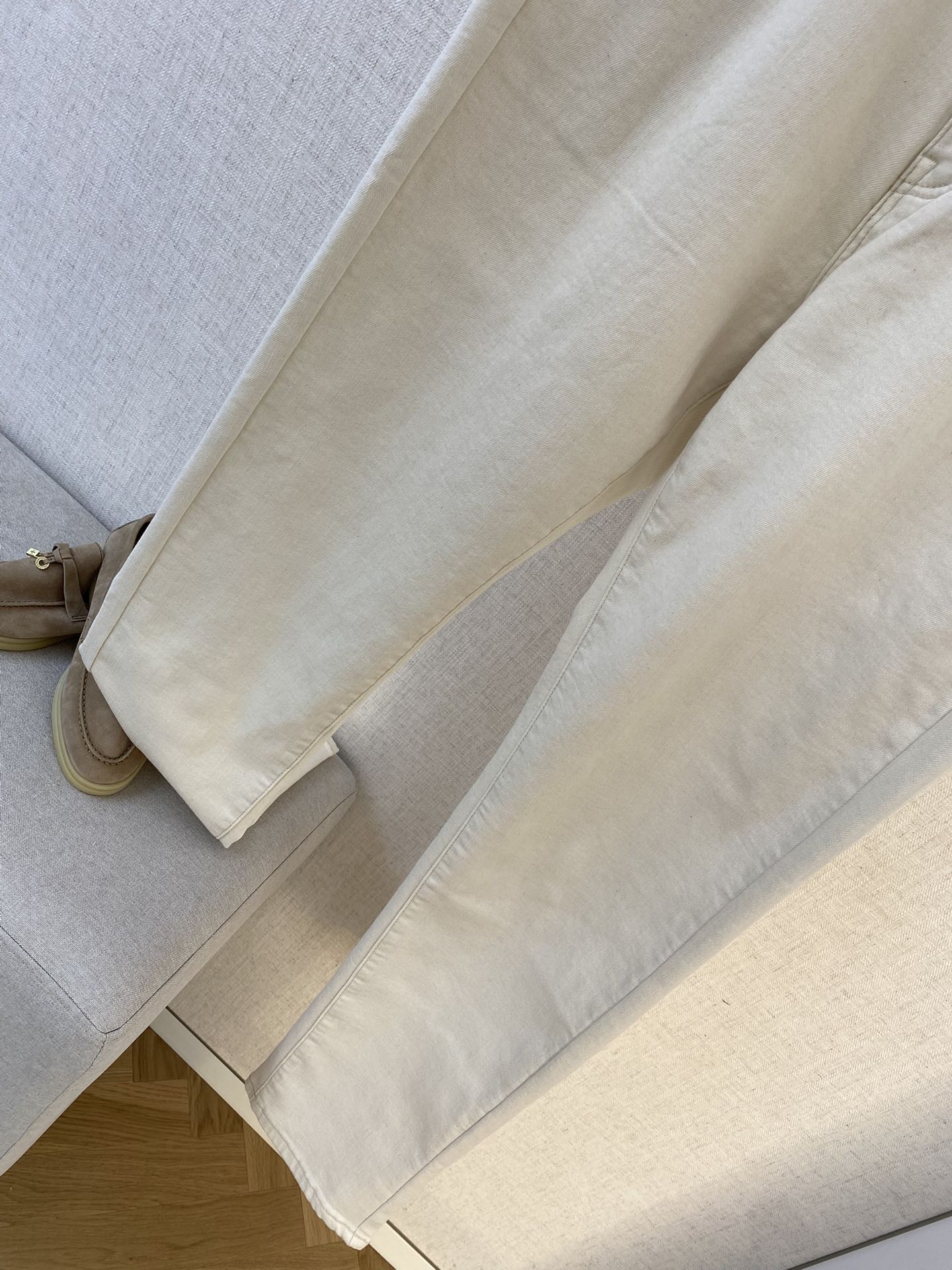 Brunello Cucinelli Weiße Jeans – Klassische Passform