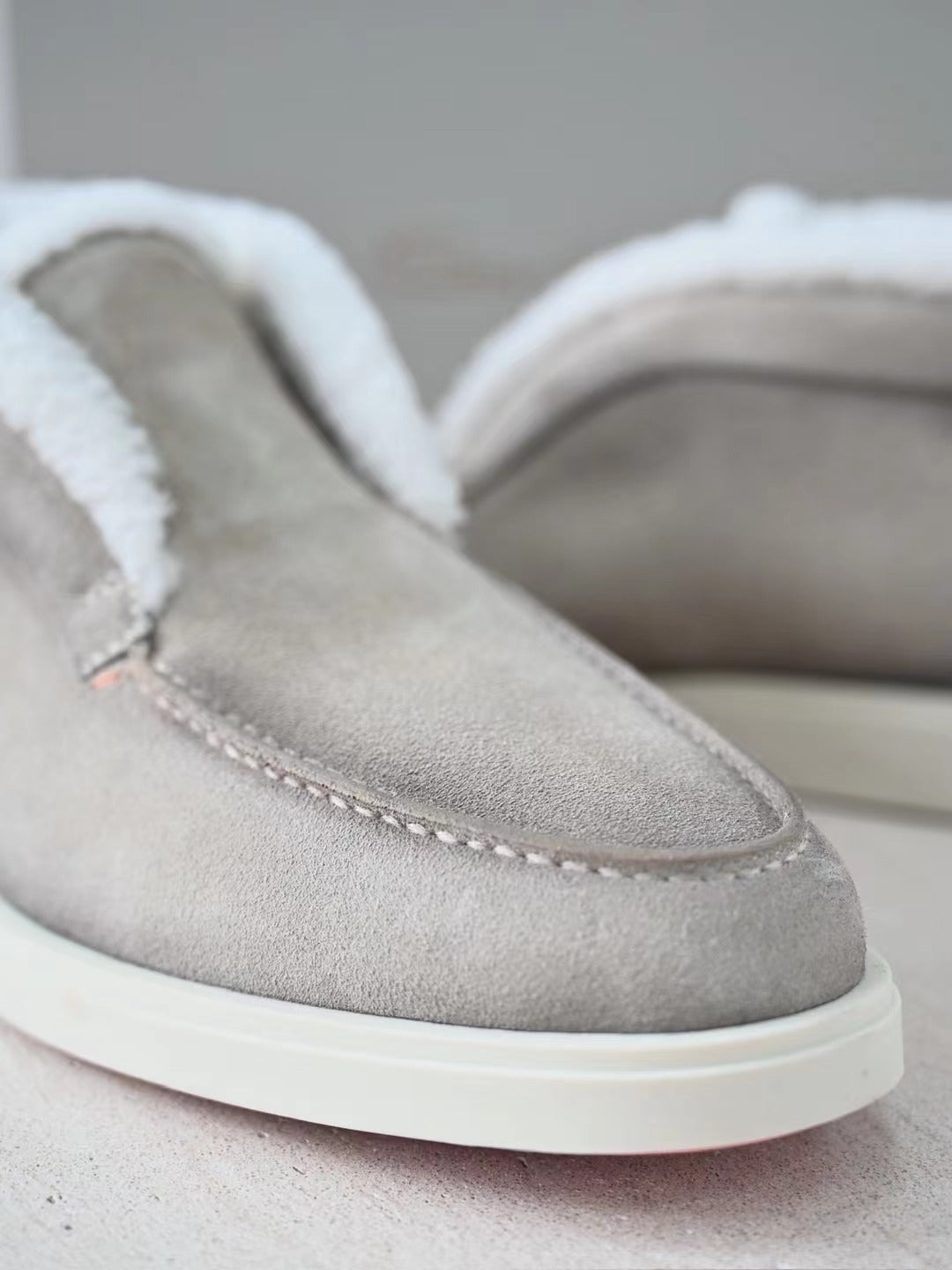 Santoni Herren Mokassin-Boots aus Veloursleder mit Lammfellfutter