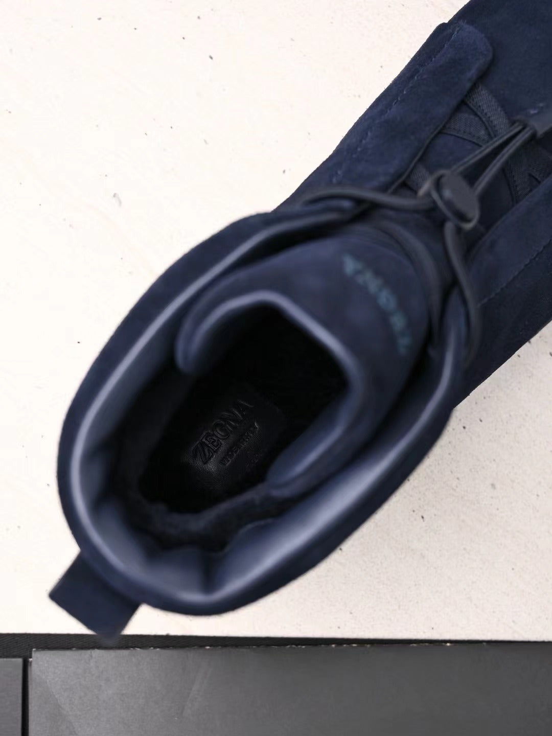 Zegna Herren-Wanderboots aus nachtblauem Veloursleder mit Vibram-Sohle und Front-Zipper