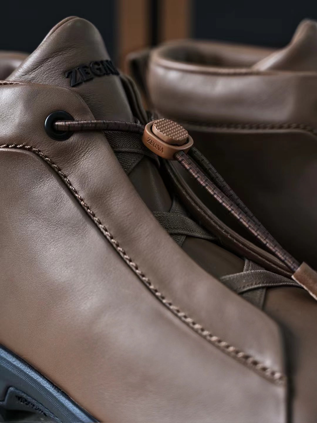 Zegna Herren Wanderboots aus braunem Glattleder mit Vibram-Sohle und Front-Zipper