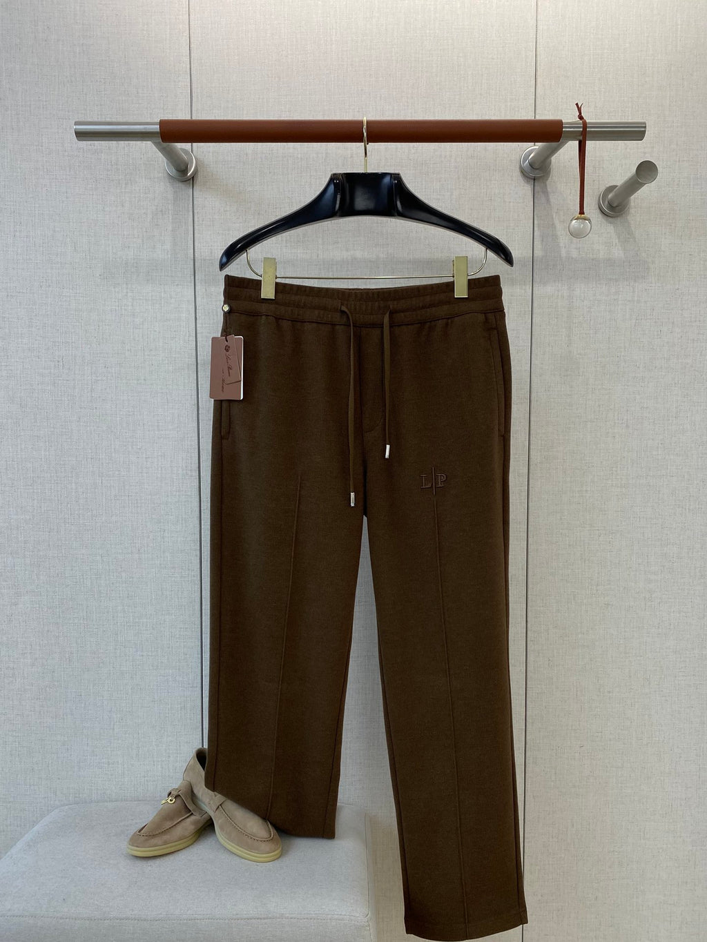 Loro Piana Braune Herren Sweatpants mit Kordelzug und Sticklogo