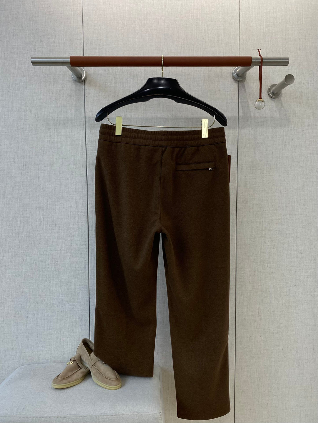 Loro Piana Braune Herren Sweatpants mit Kordelzug und Sticklogo