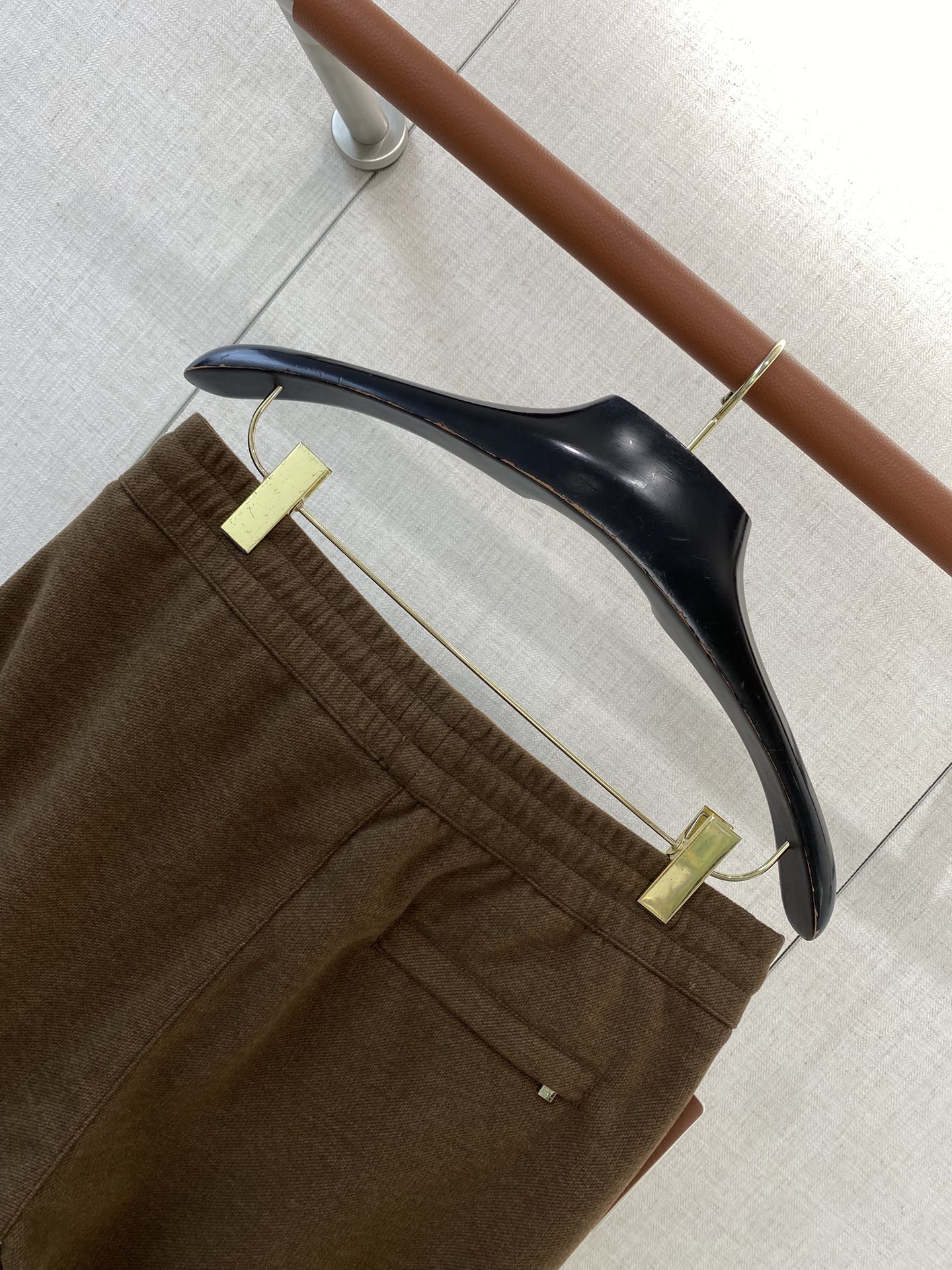 Loro Piana Braune Herren Sweatpants mit Kordelzug und Sticklogo