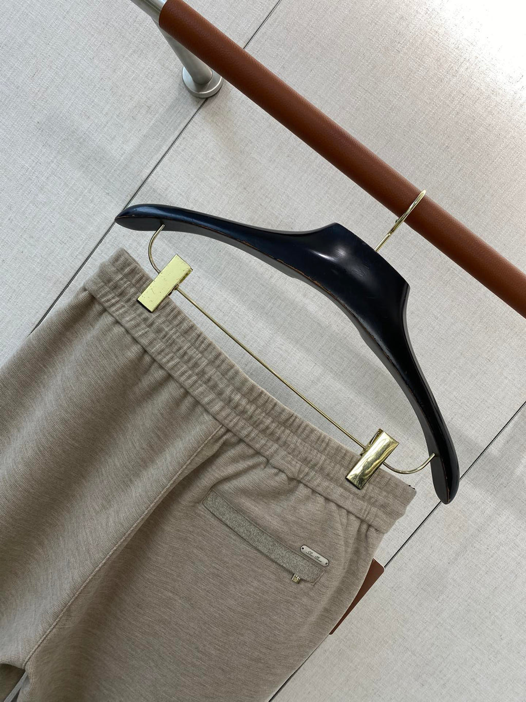Loro Piana Beige Herren Sweatpants mit Kordelzug und Seitentaschen