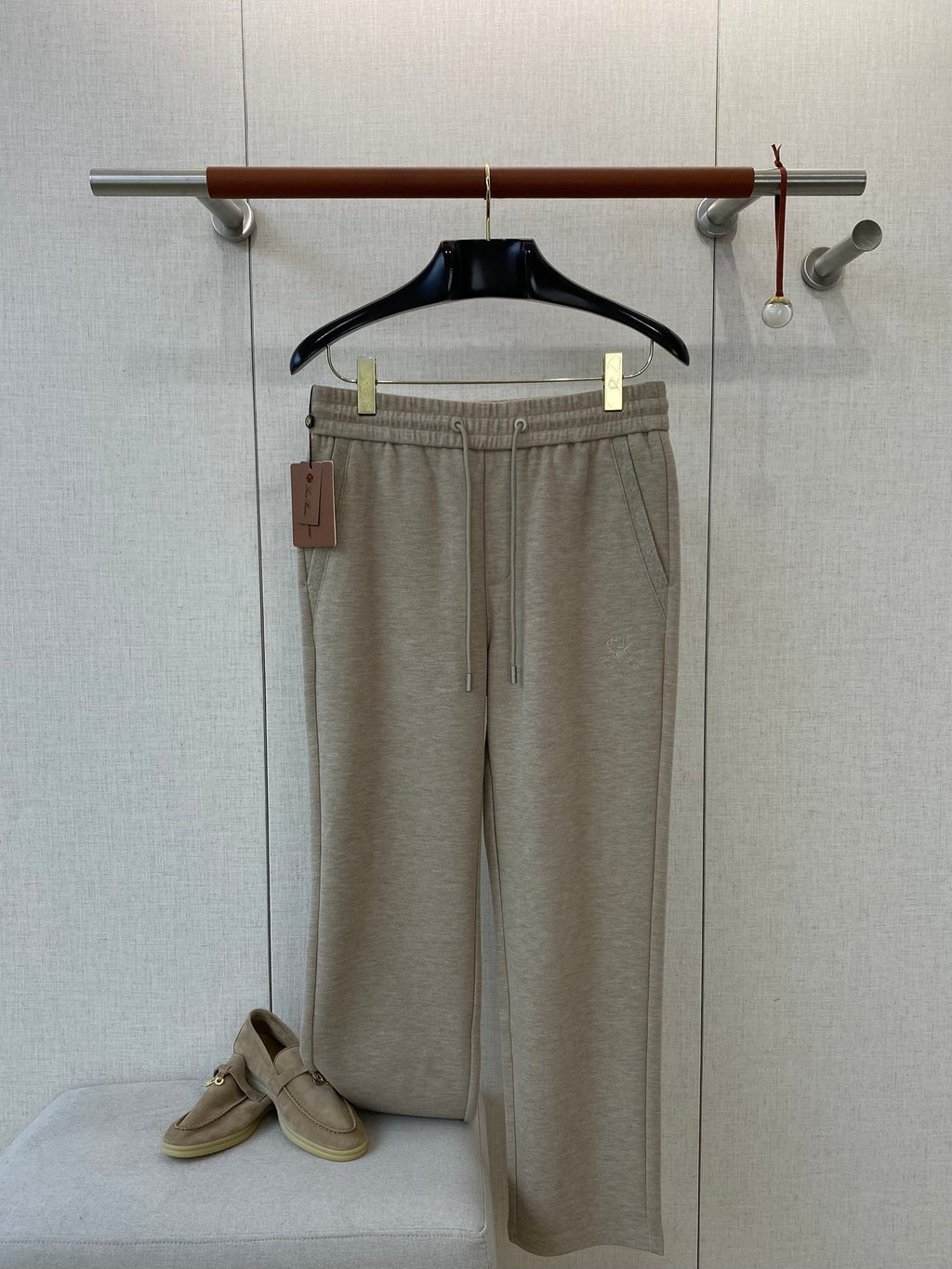 Loro Piana Beige Herren Sweatpants mit Kordelzug und Seitentaschen