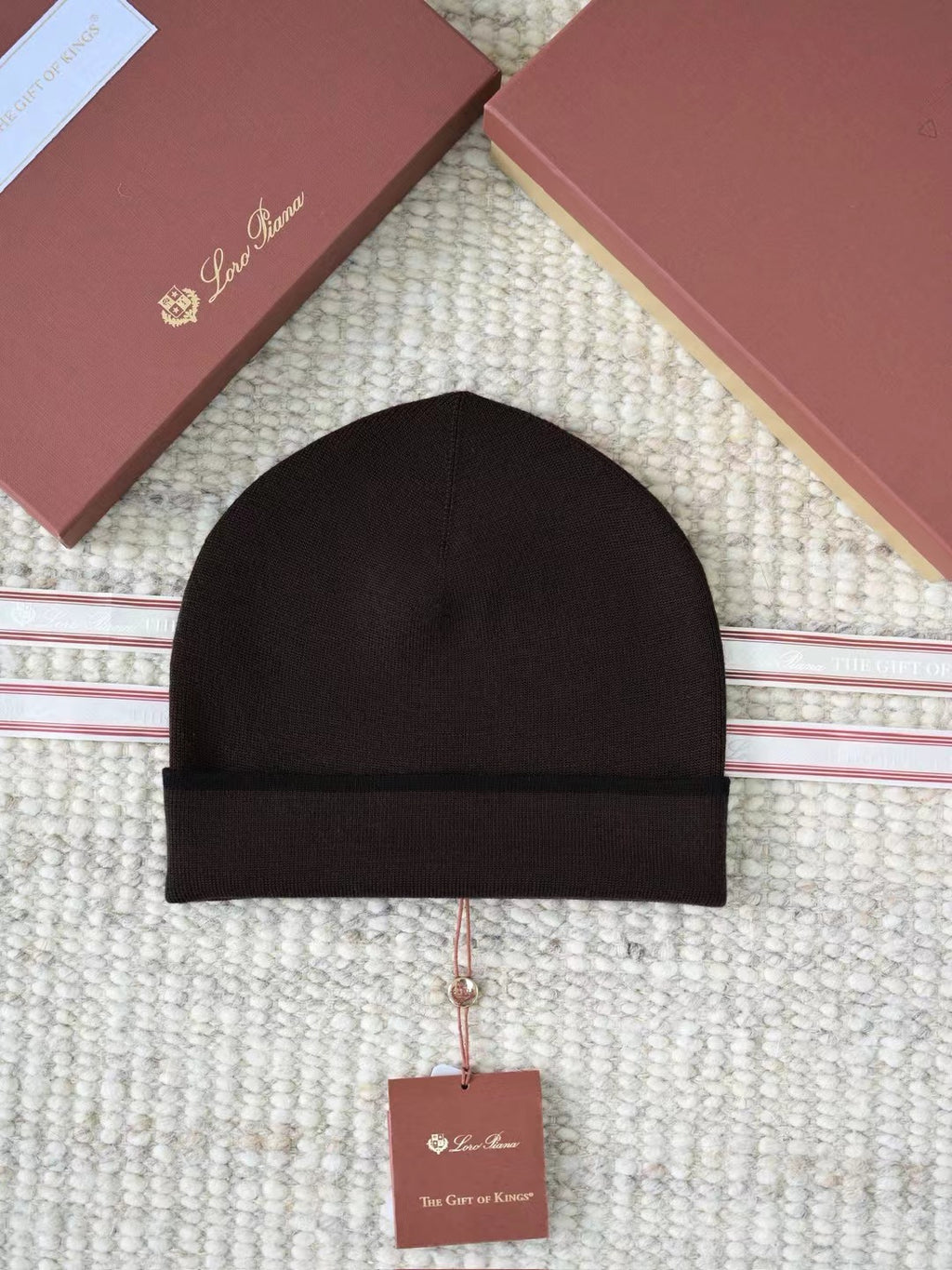Loro Piana “The Gift of Kings®” Mütze in Dunkelbraun – Exklusive extrafeine Merinowolle