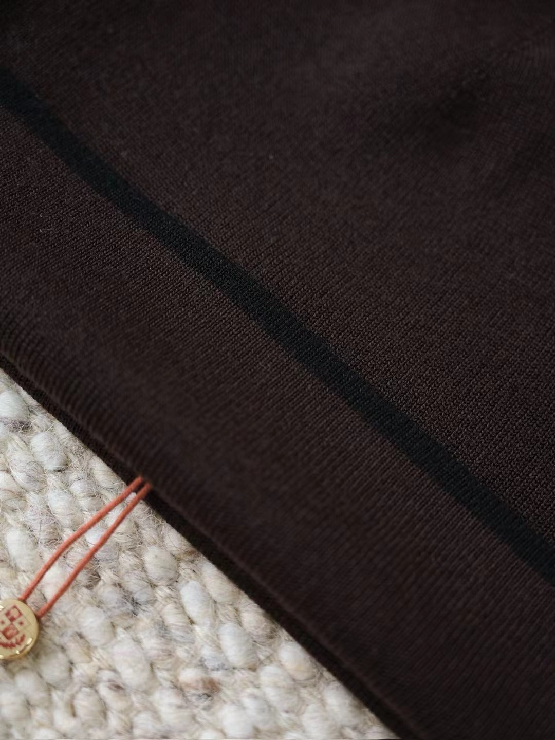 Loro Piana “The Gift of Kings®” Mütze in Dunkelbraun – Exklusive extrafeine Merinowolle