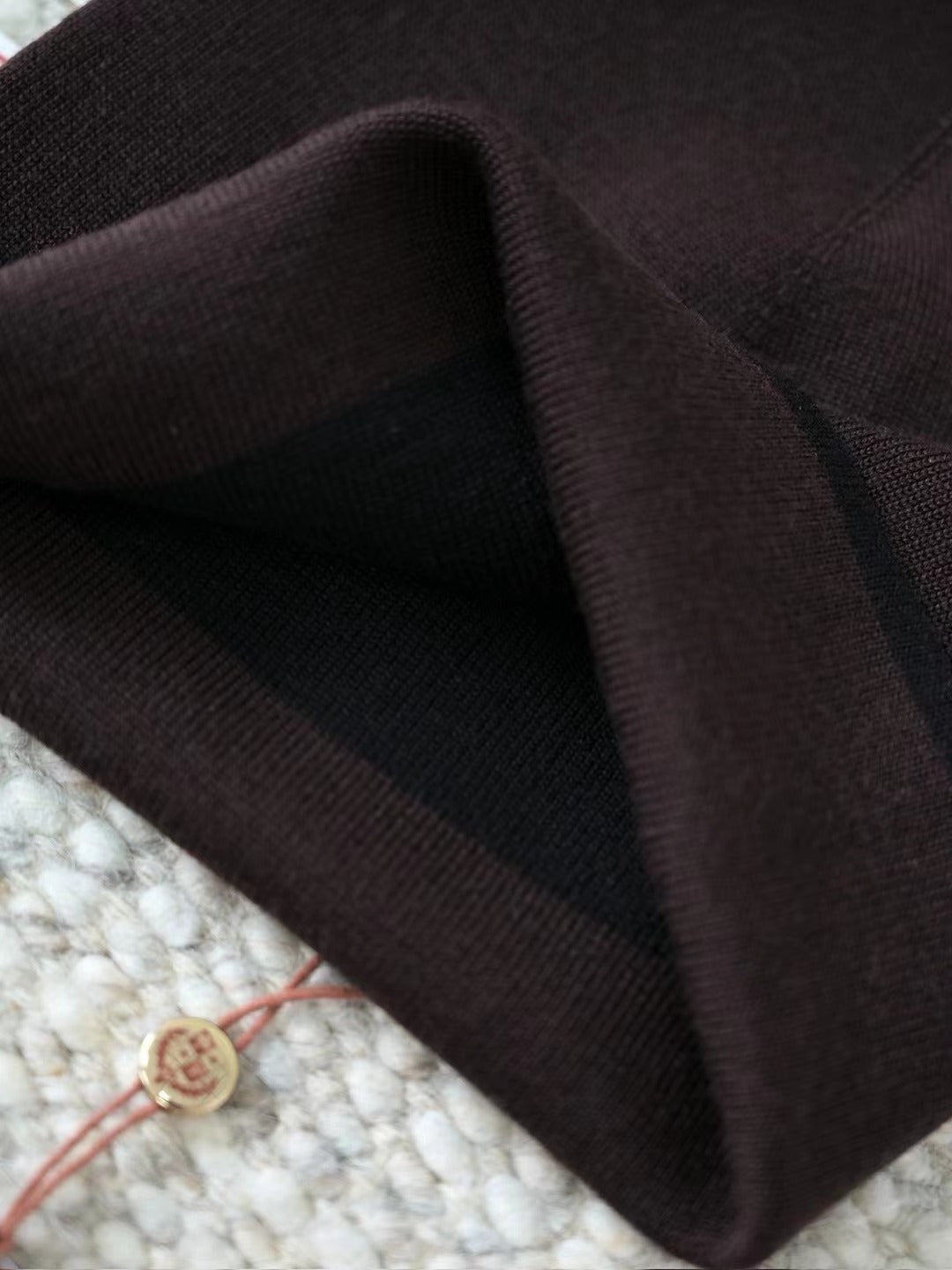 Loro Piana “The Gift of Kings®” Mütze in Dunkelbraun – Exklusive extrafeine Merinowolle