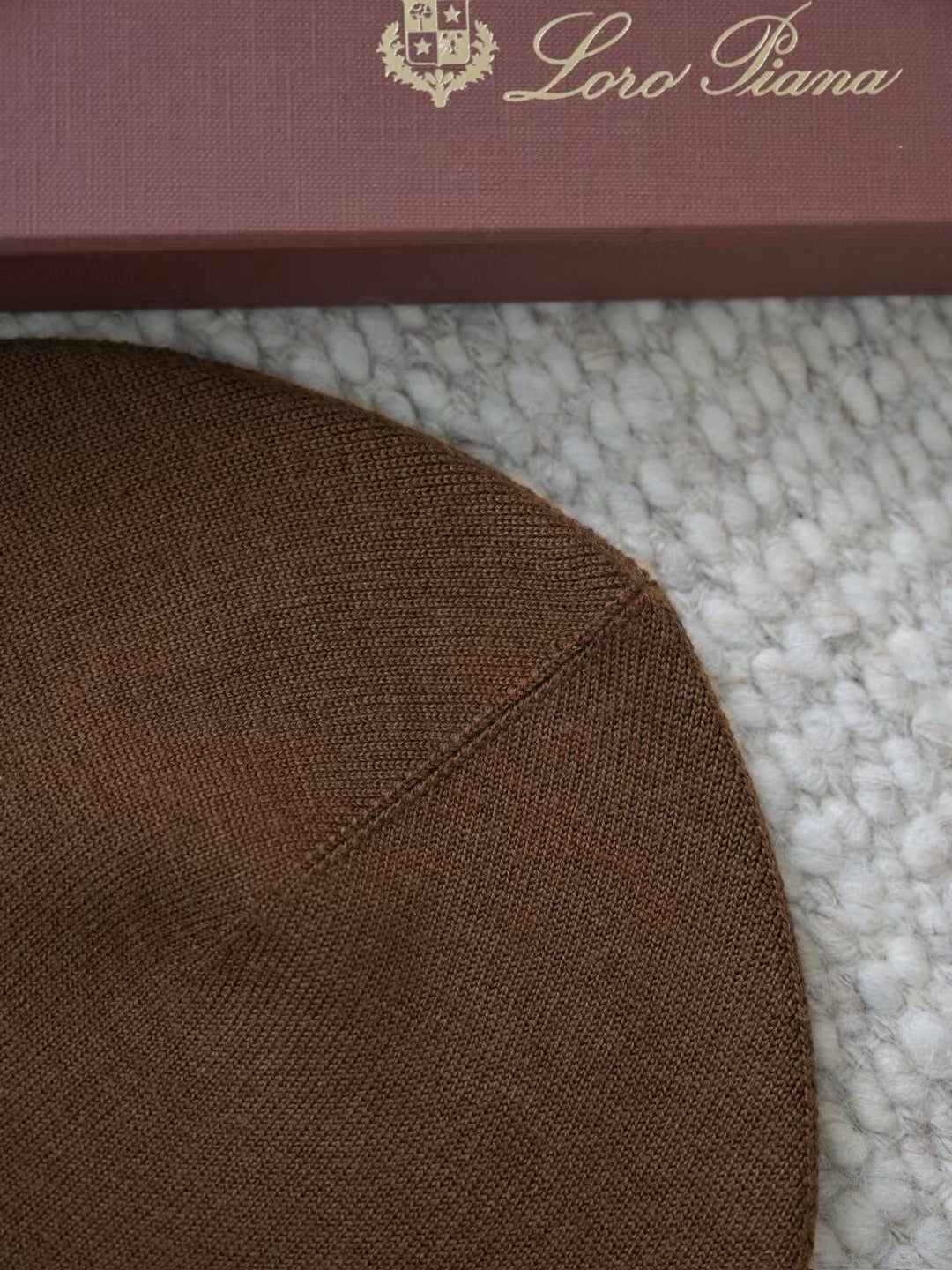 Loro Piana The Gift of Kings® Feinstrick-Mütze in Braun
