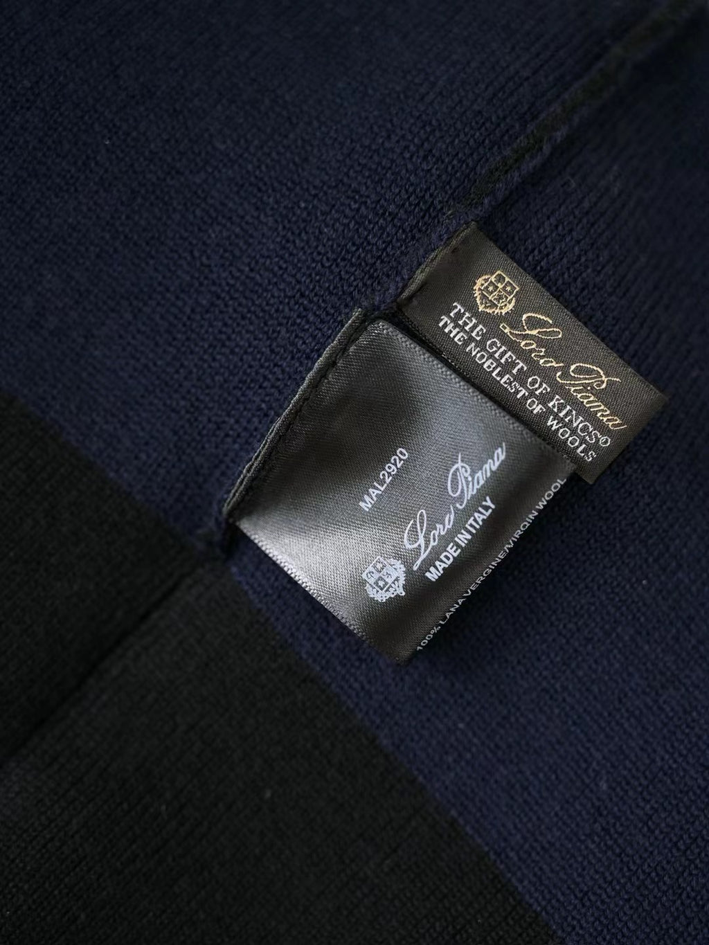 Loro Piana The Gift of Kings® Feinstrick-Mütze in Schwarz