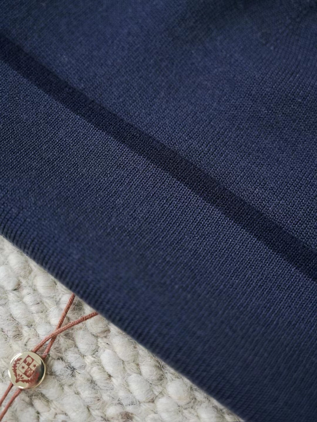 Loro Piana The Gift of Kings® Feinstrick-Mütze in Dunkelblau