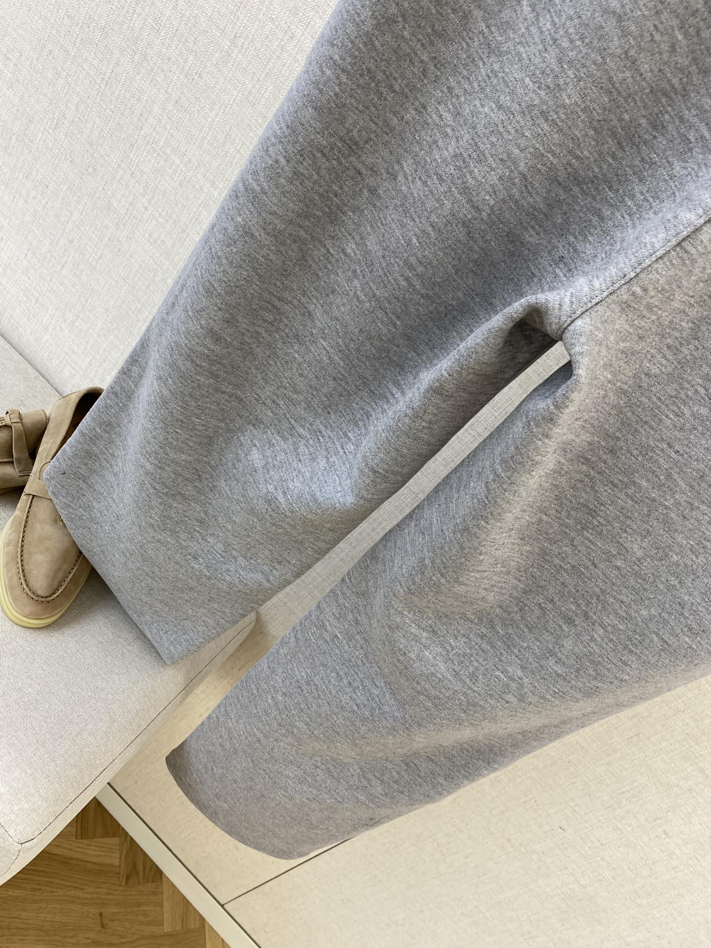 Loro Piana Graue Herren Sweatpants mit Sticklogo und Tunnelzug aus Baumwollmix