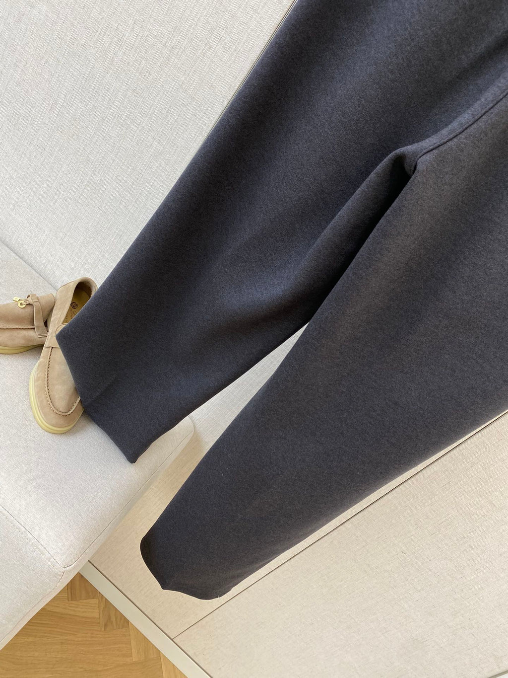 Loro Piana Luxuriöse Herren Jogginghose aus navyblauem Baumwollmix für den Winter