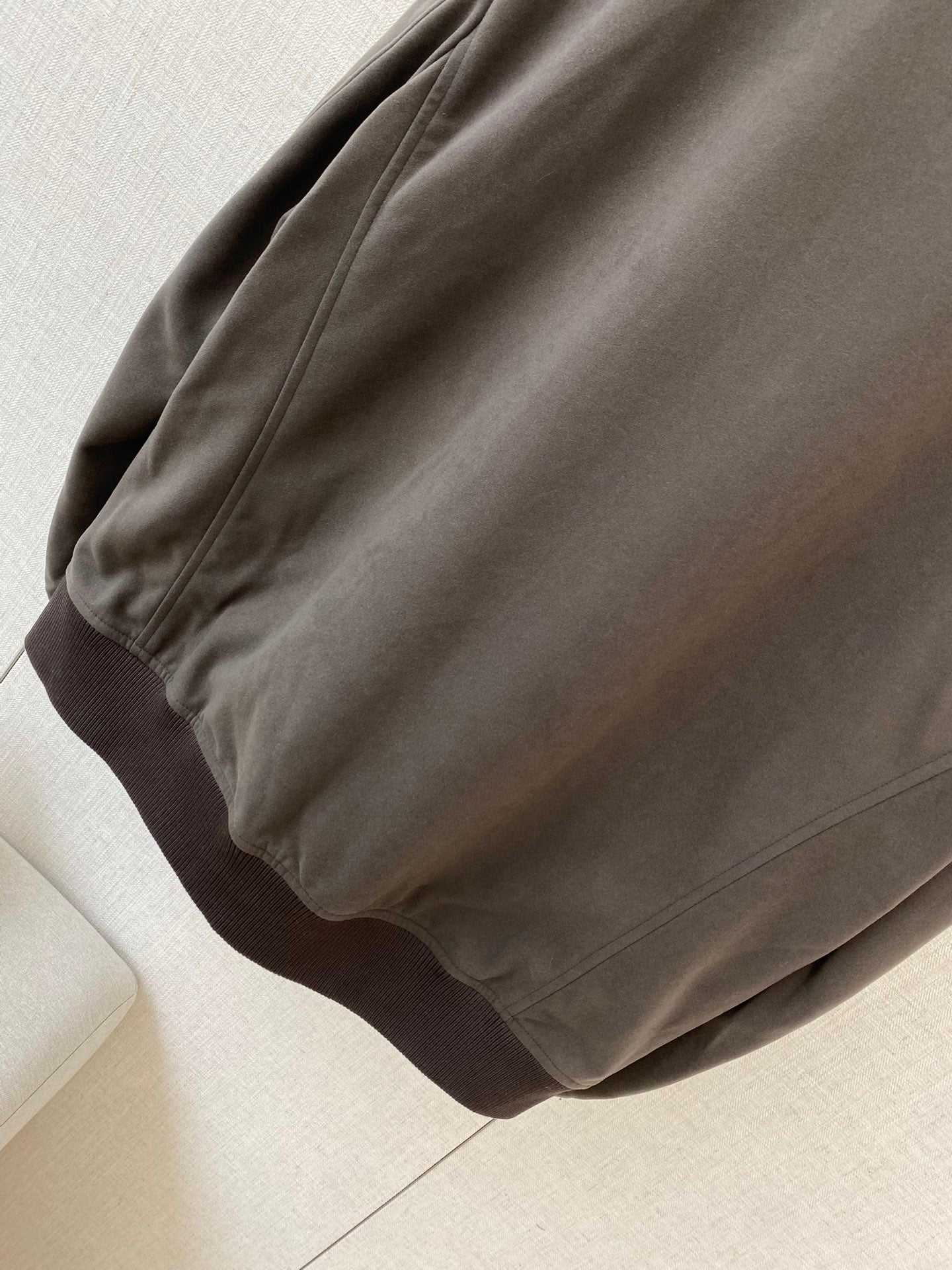 Loro Piana Dunkelgraue Jacke aus Techno-Gewebe mit aufgesetzten Taschen