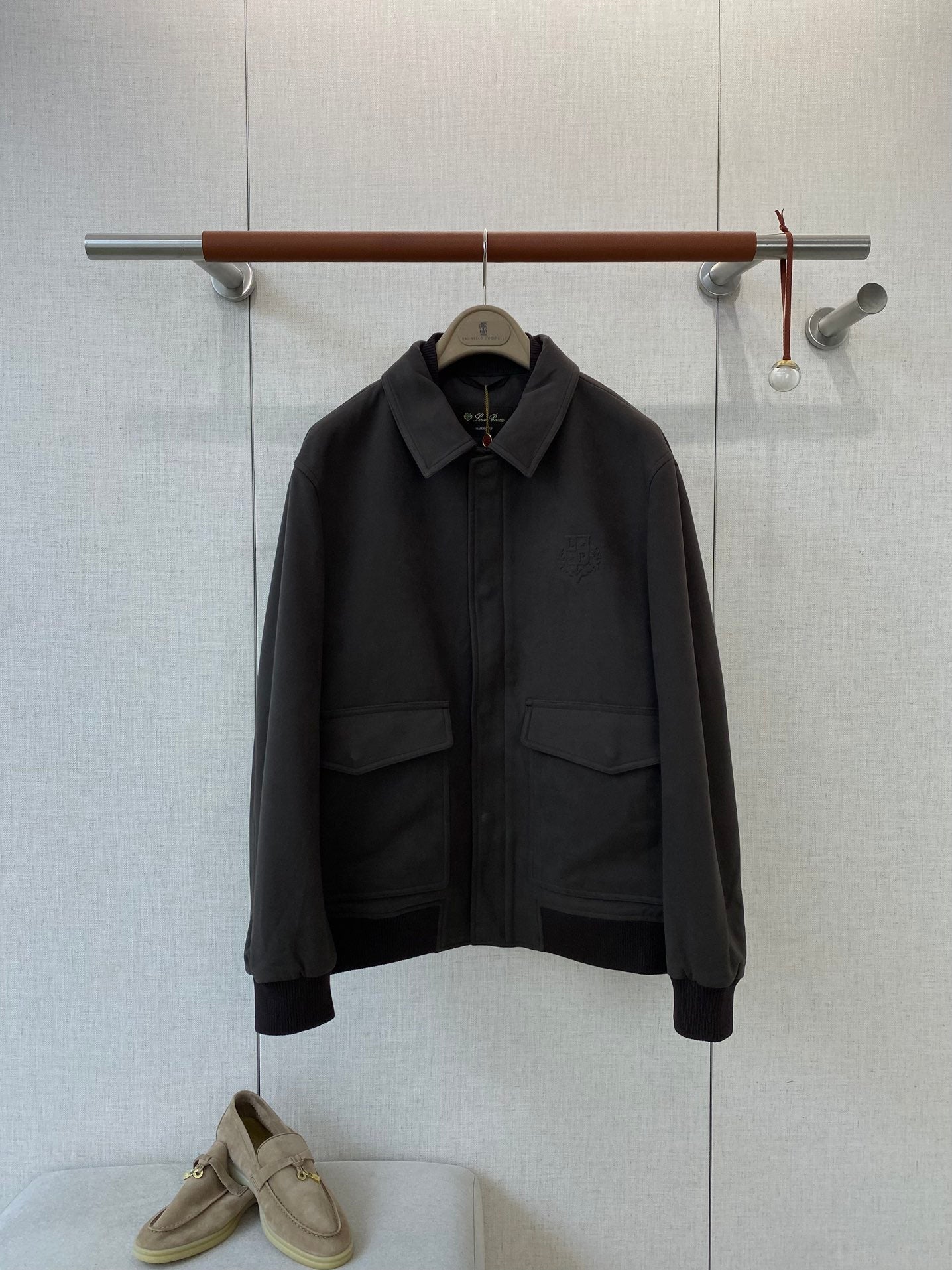 Loro Piana Dunkelgraue Jacke aus Techno-Gewebe mit aufgesetzten Taschen