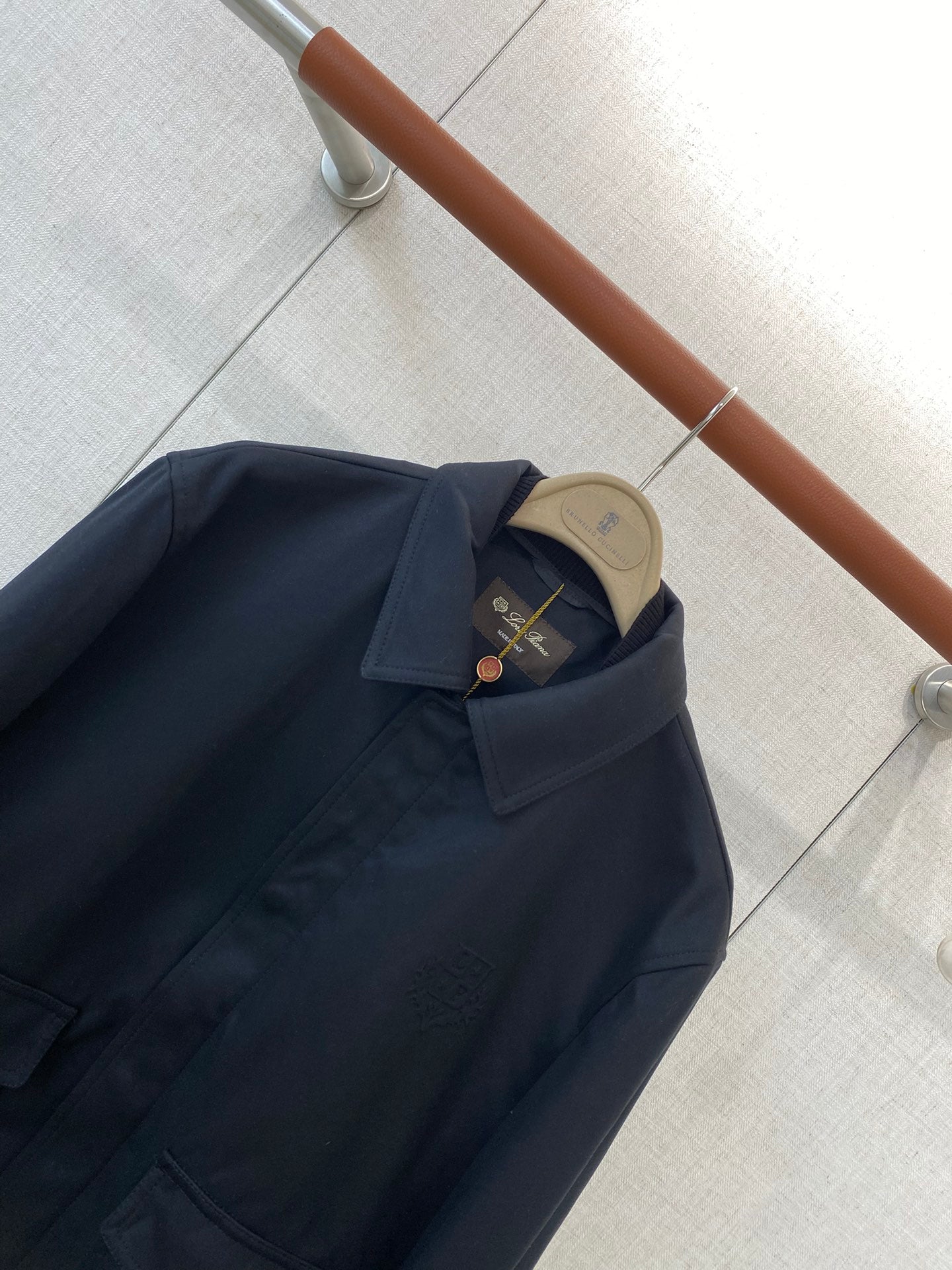 Loro Piana Dunkelblaue Jacke aus Techno-Gewebe mit aufgesetzten Taschen