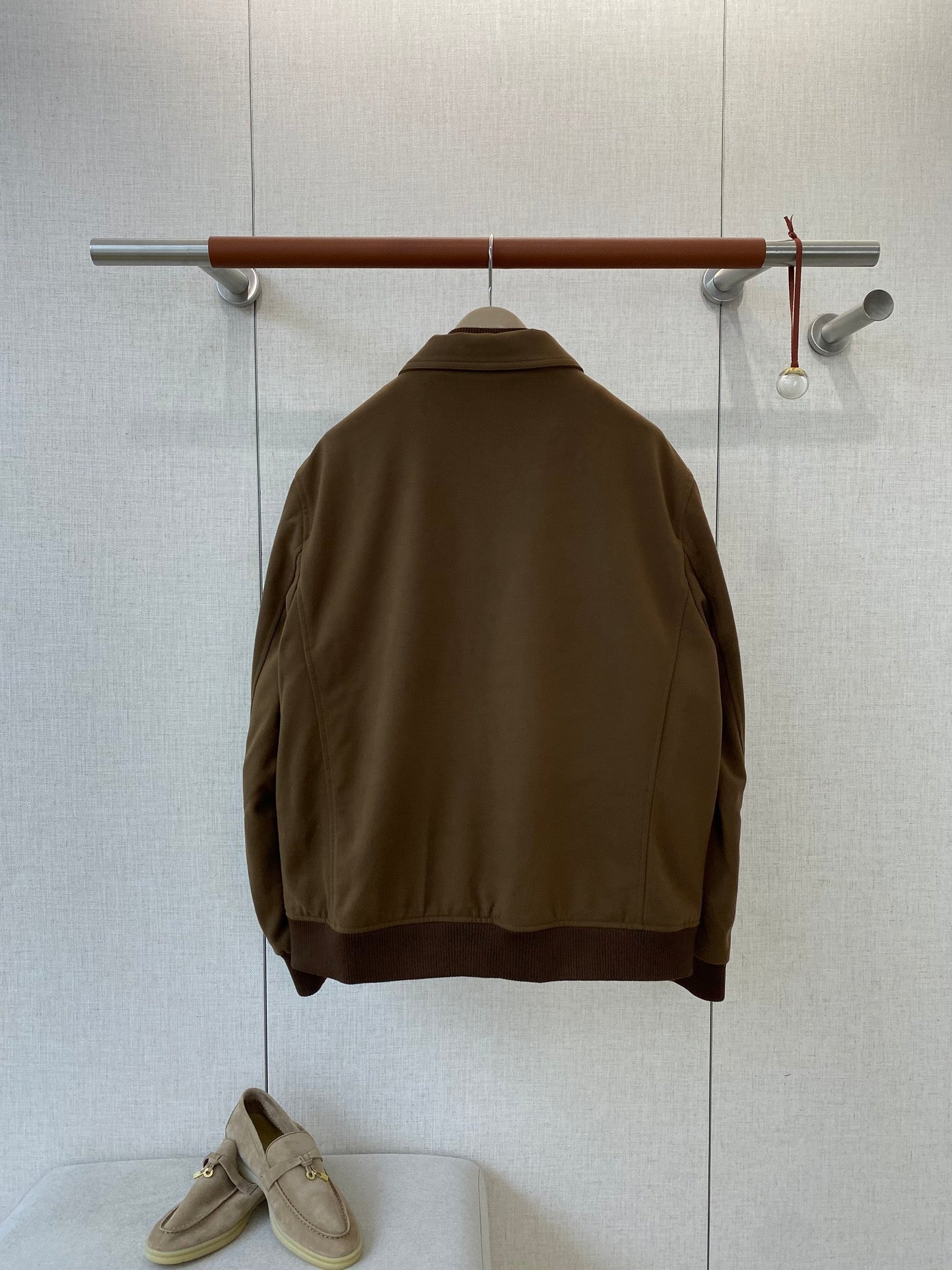 Loro Piana Braune Jacke aus Techno-Gewebe mit aufgesetzten Taschen