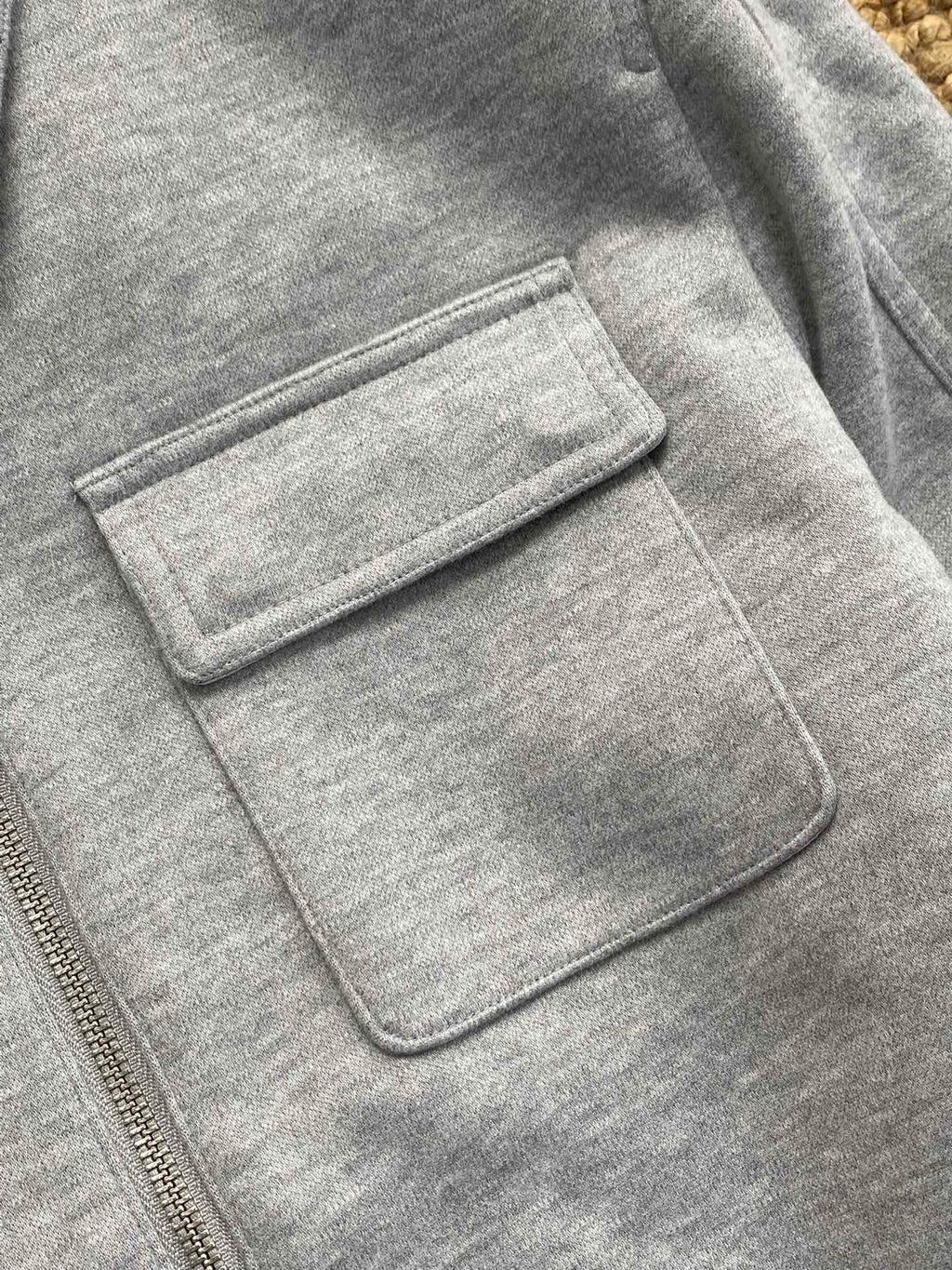 Brunello Cucinelli Sweatjacke in Grau mit Reißverschluss und Brusttasche