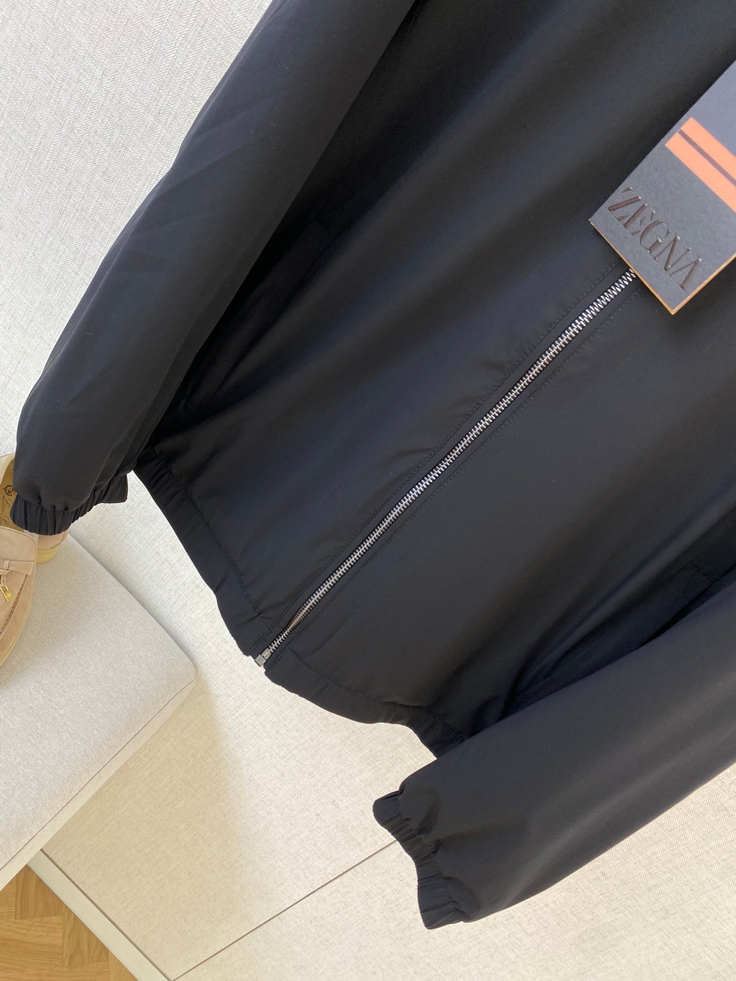 ZEGNA Herren-Kapuzenjacke mit Zipper Dunkelgrau mit Kontrastfutter