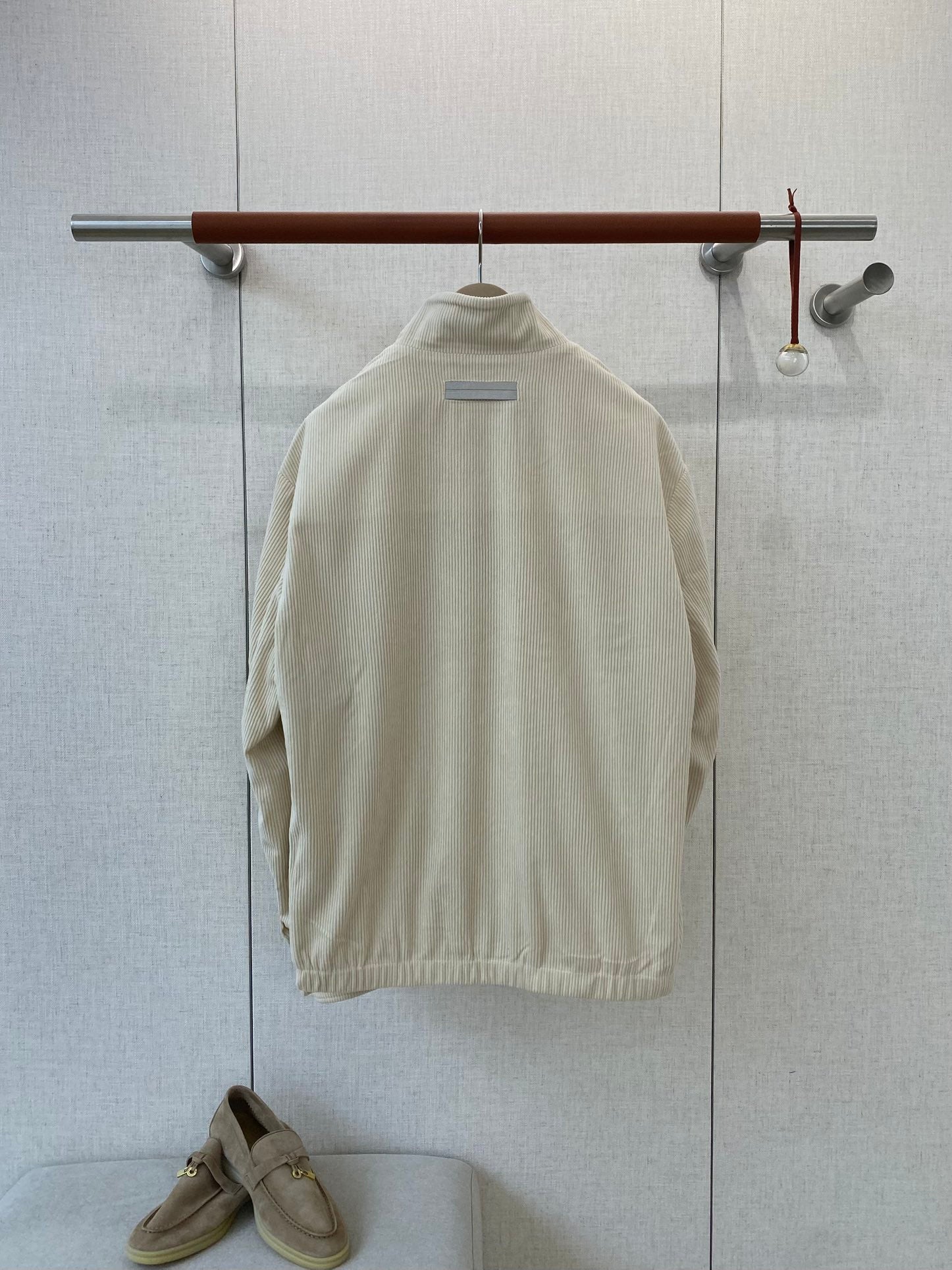 ZEGNA Herren-Strickjacke mit Zipper und Stehkragen Creme