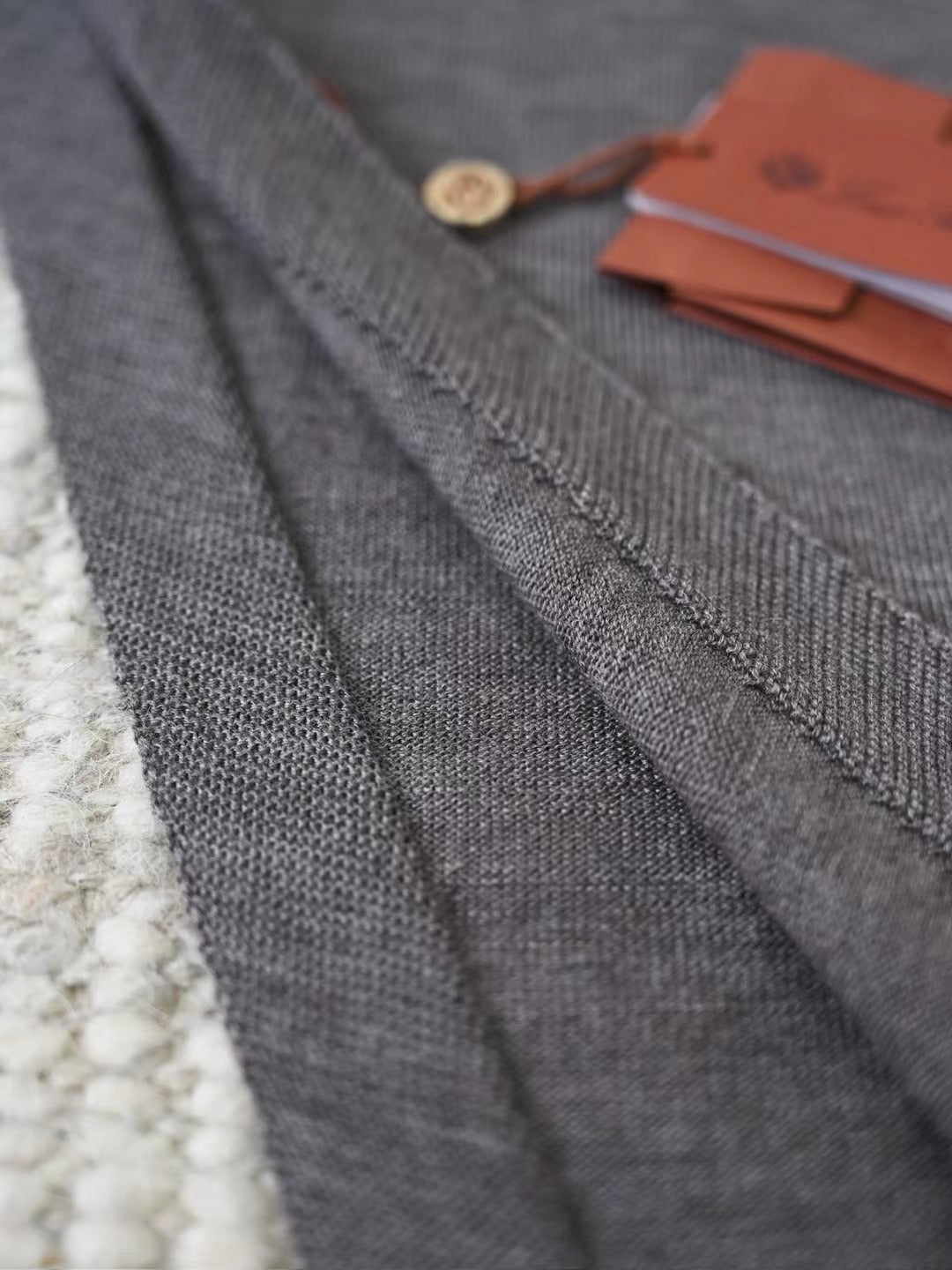 Loro Piana Superfine Cashmere Schal in Grau