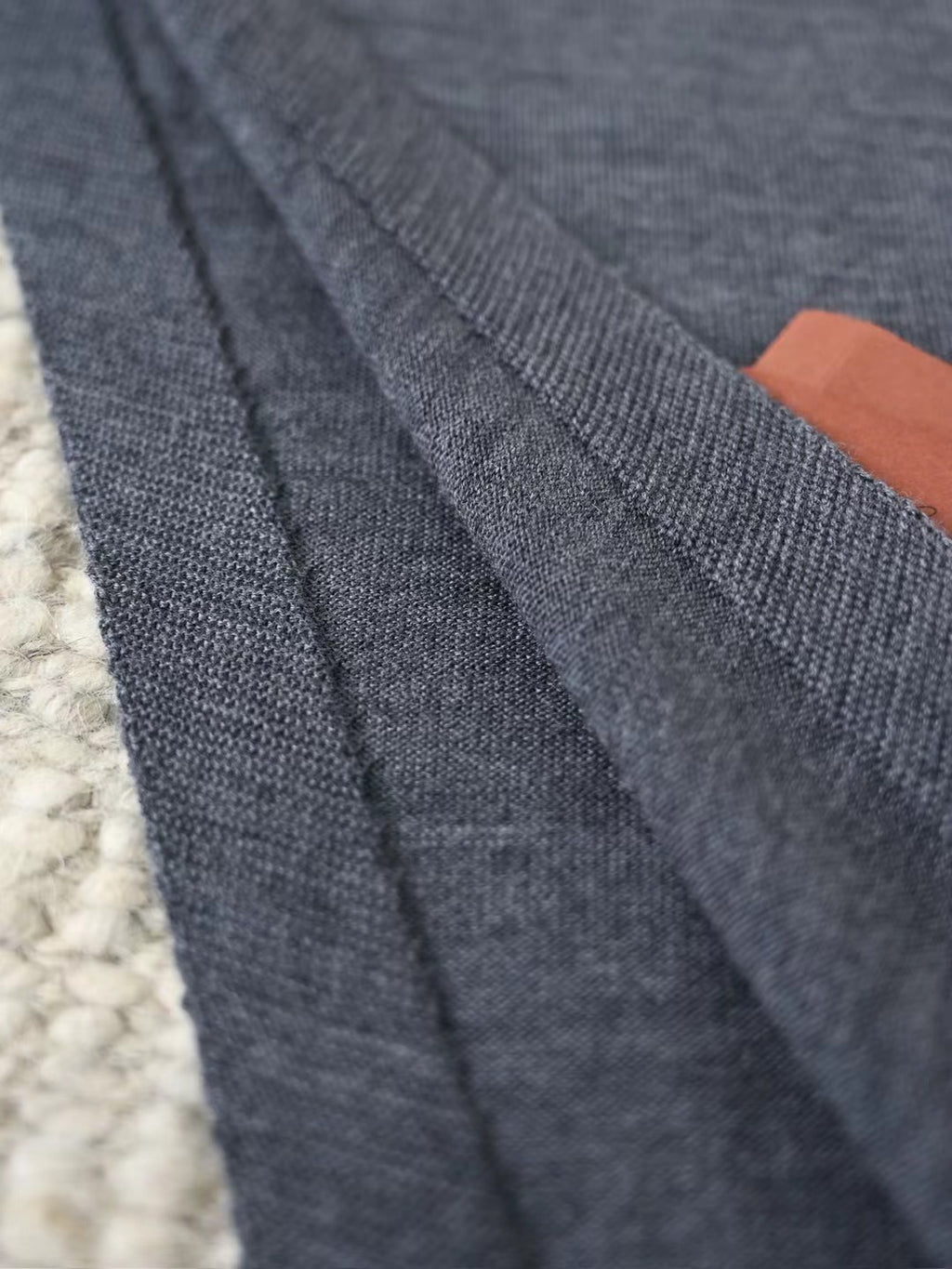 Loro Piana Superfine Cashmere Schal in Dunkelgrau