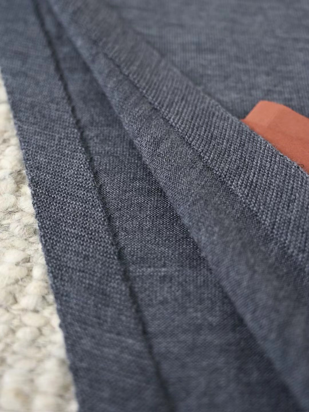 Loro Piana Superfine Cashmere Schal in Dunkelgrau