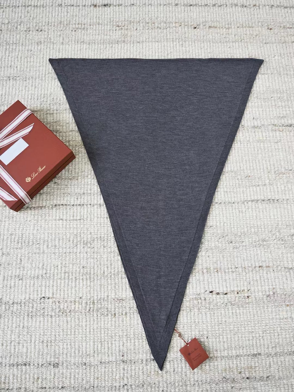 Loro Piana Superfine Cashmere Schal in Dunkelgrau