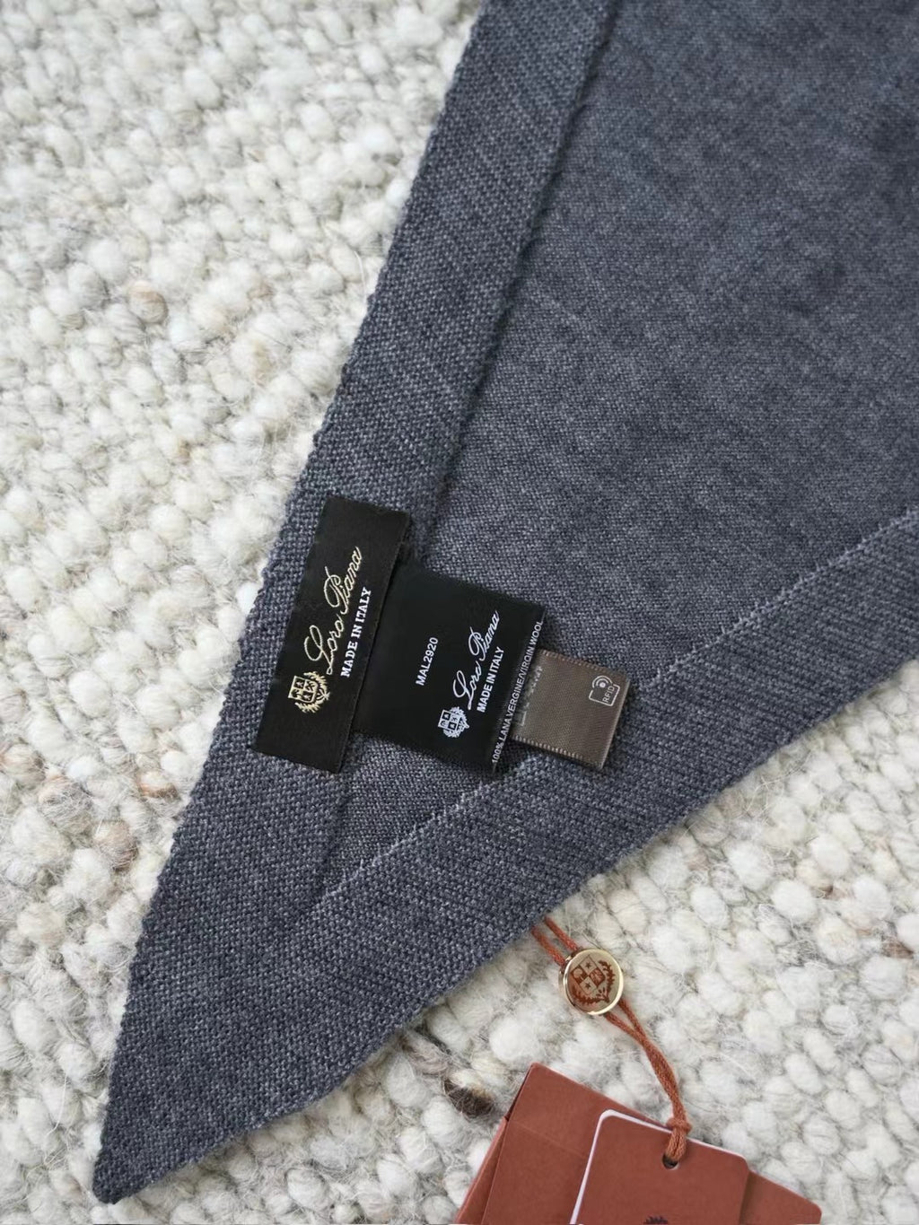 Loro Piana Superfine Cashmere Schal in Dunkelgrau