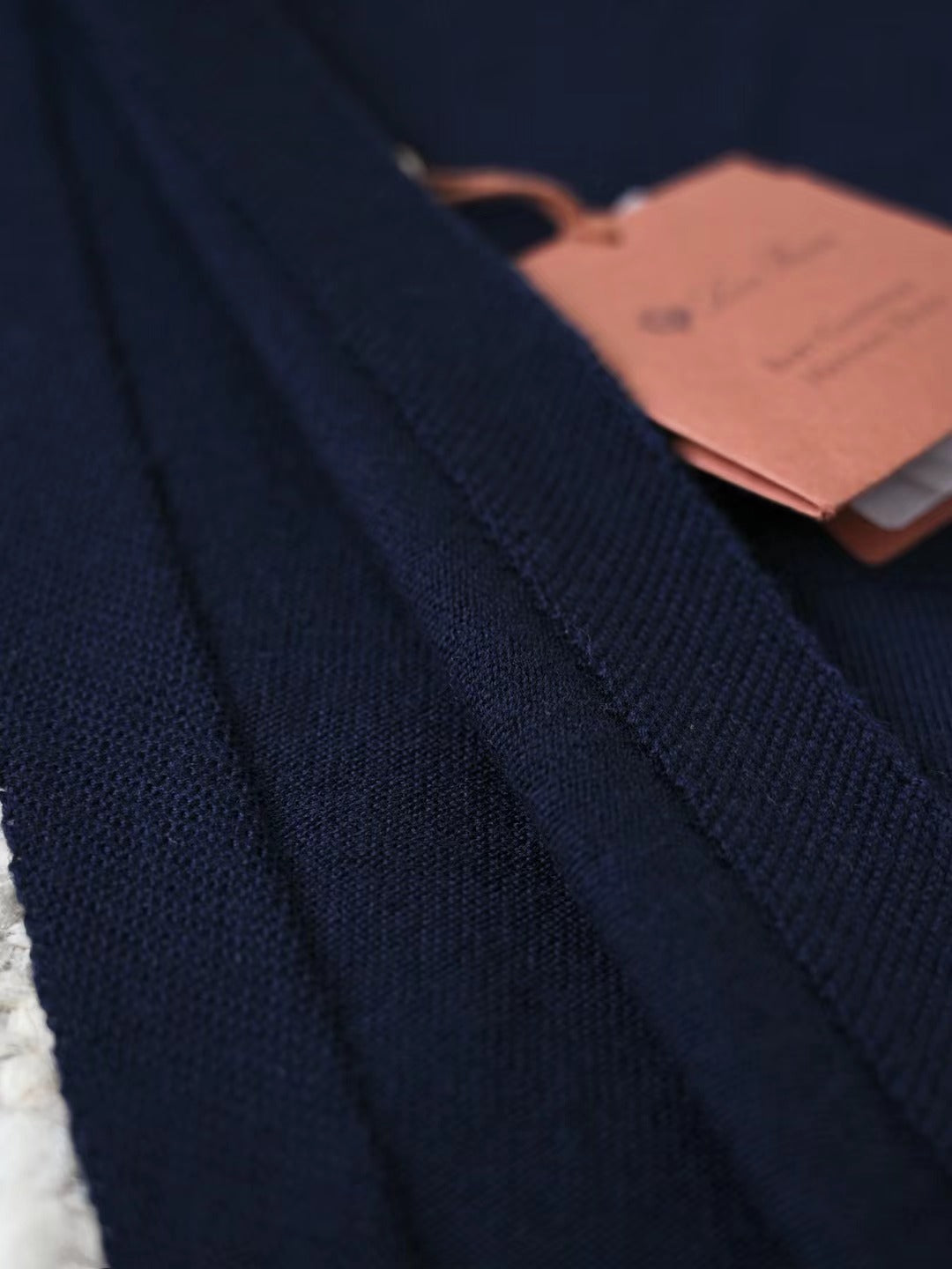 Loro Piana – Superfine Cashmere Schal in Dunkelblau