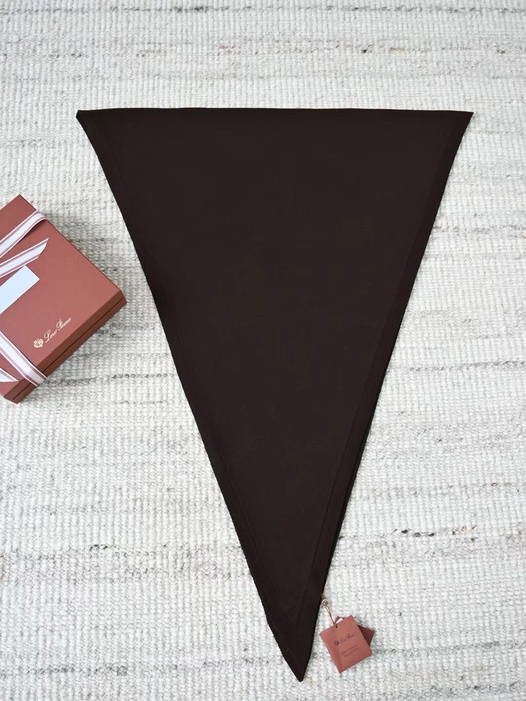 Loro Piana – Superfine Cashmere Schal in Dunkelbraun