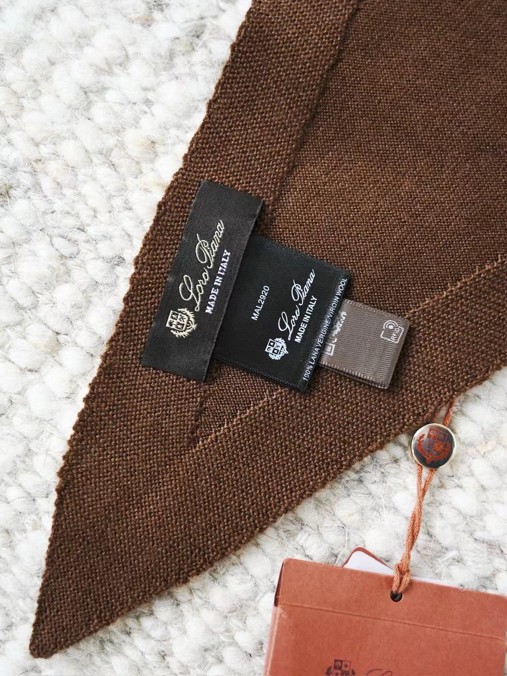 Loro Piana Superfine Cashmere Schal in Mittelbraun