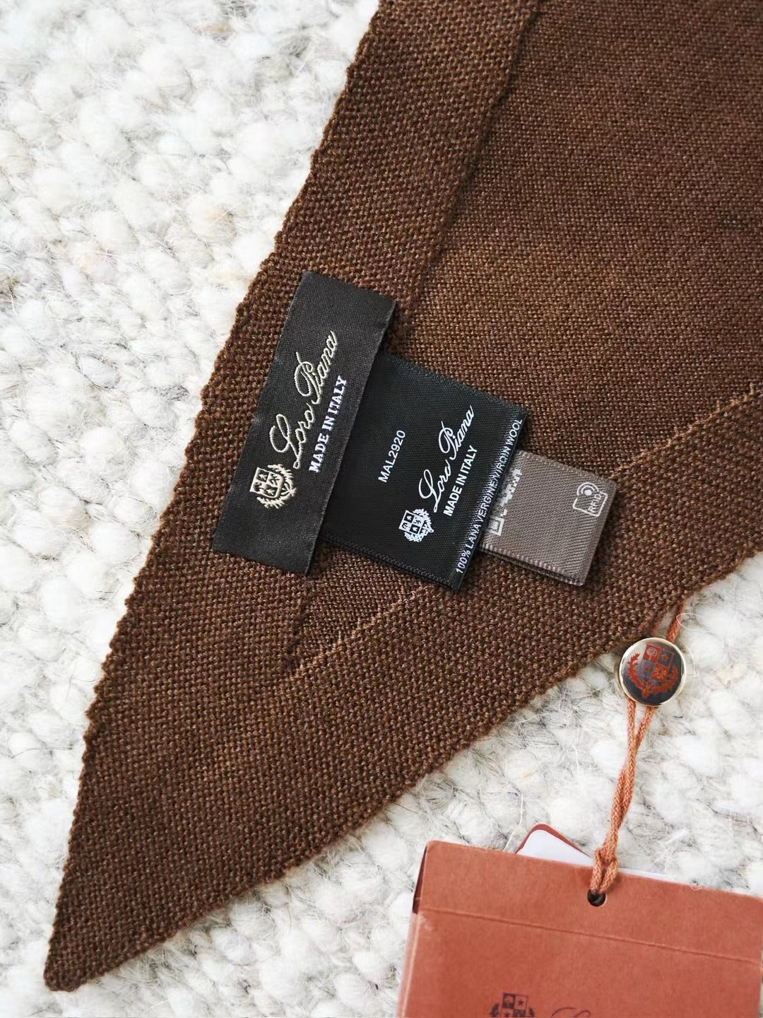 Loro Piana Superfine Cashmere Schal in Mittelbraun