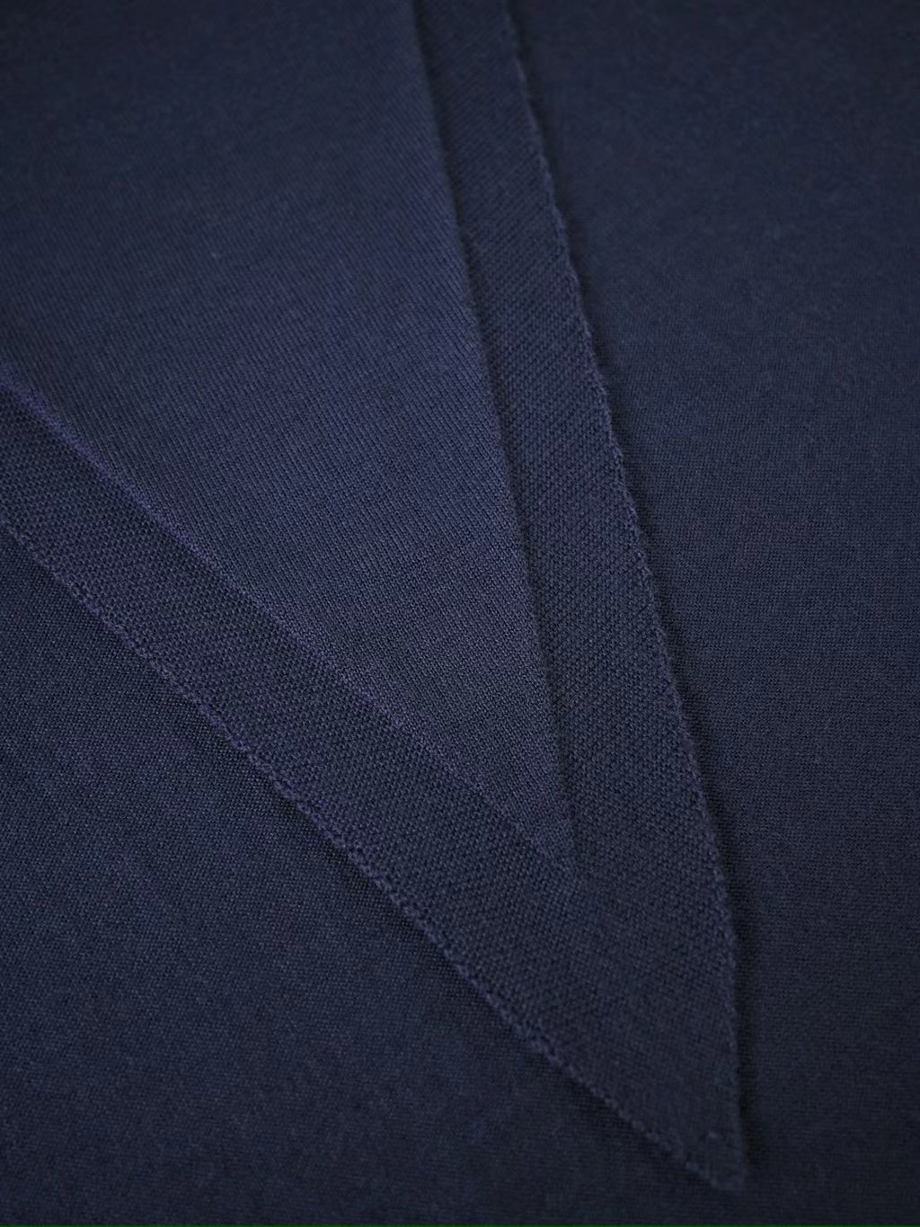 Loro Piana Superfine Cashmere Schal in Marineblau