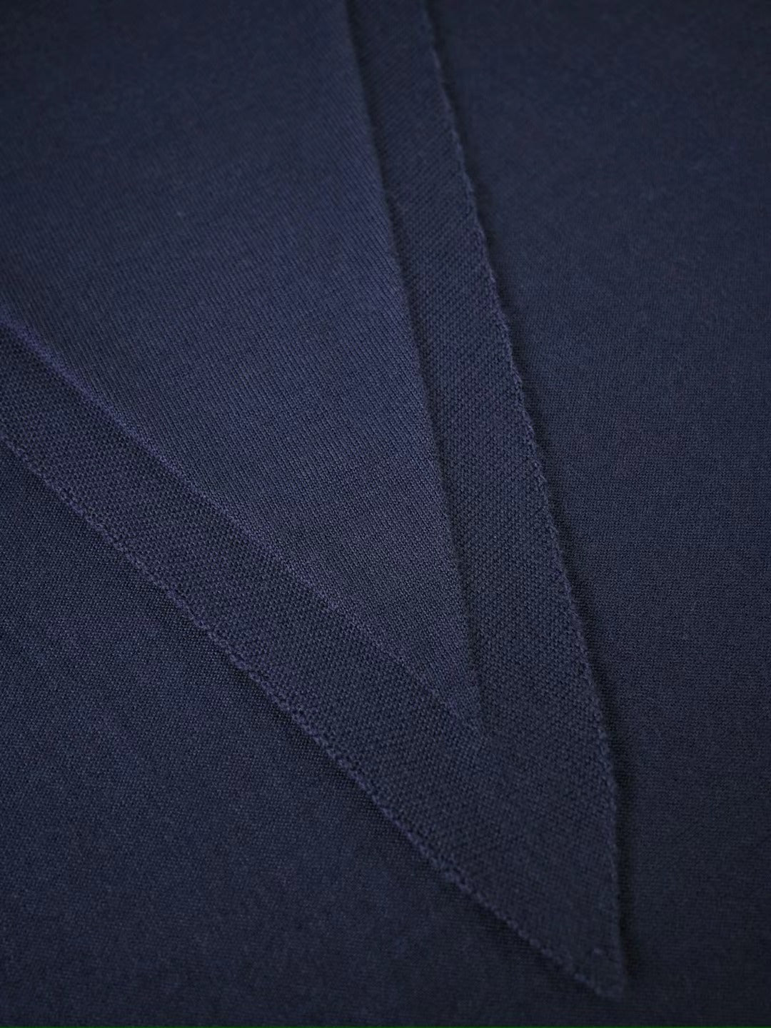 Loro Piana Superfine Cashmere Schal in Marineblau