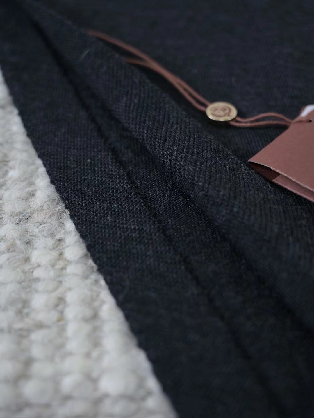 Loro Piana Kaschmirschal Taupe – Luxuriöser Herren-Schal aus feinstem Cashmere)