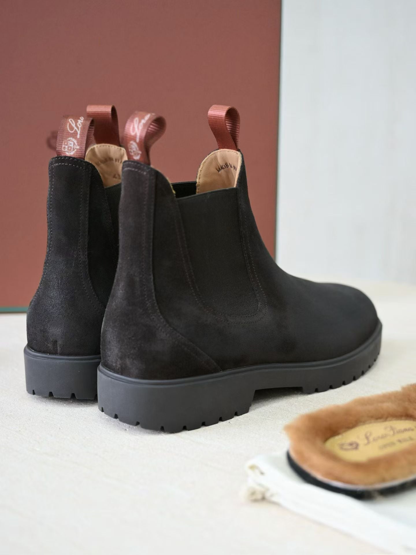 Loro Piana Herren-Wildleder-Chelsea-Boots Open Walk mit Profilsohle