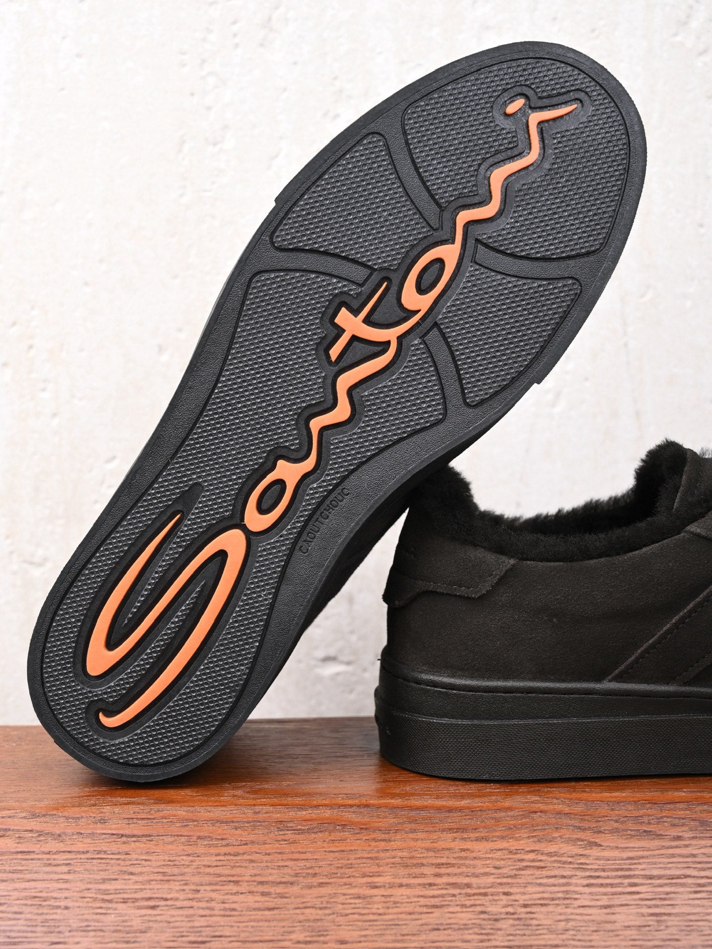 Santoni Veloursleder-Sneaker mit Lammfellfutter in Schwarz (Dunkelanthrazit)