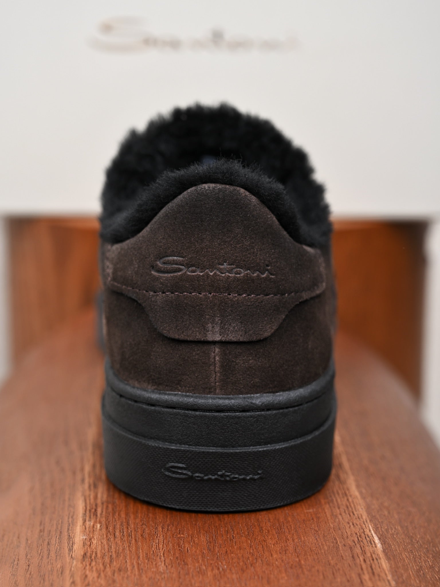 Santoni Veloursleder-Sneaker mit Lammfellfutter in Dunkelbraun
