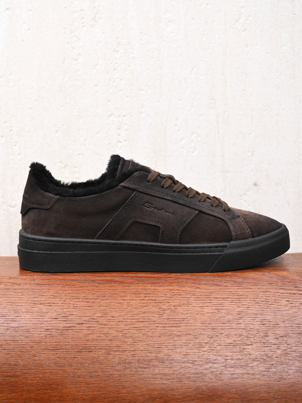 Santoni Veloursleder-Sneaker mit Lammfellfutter in Dunkelbraun