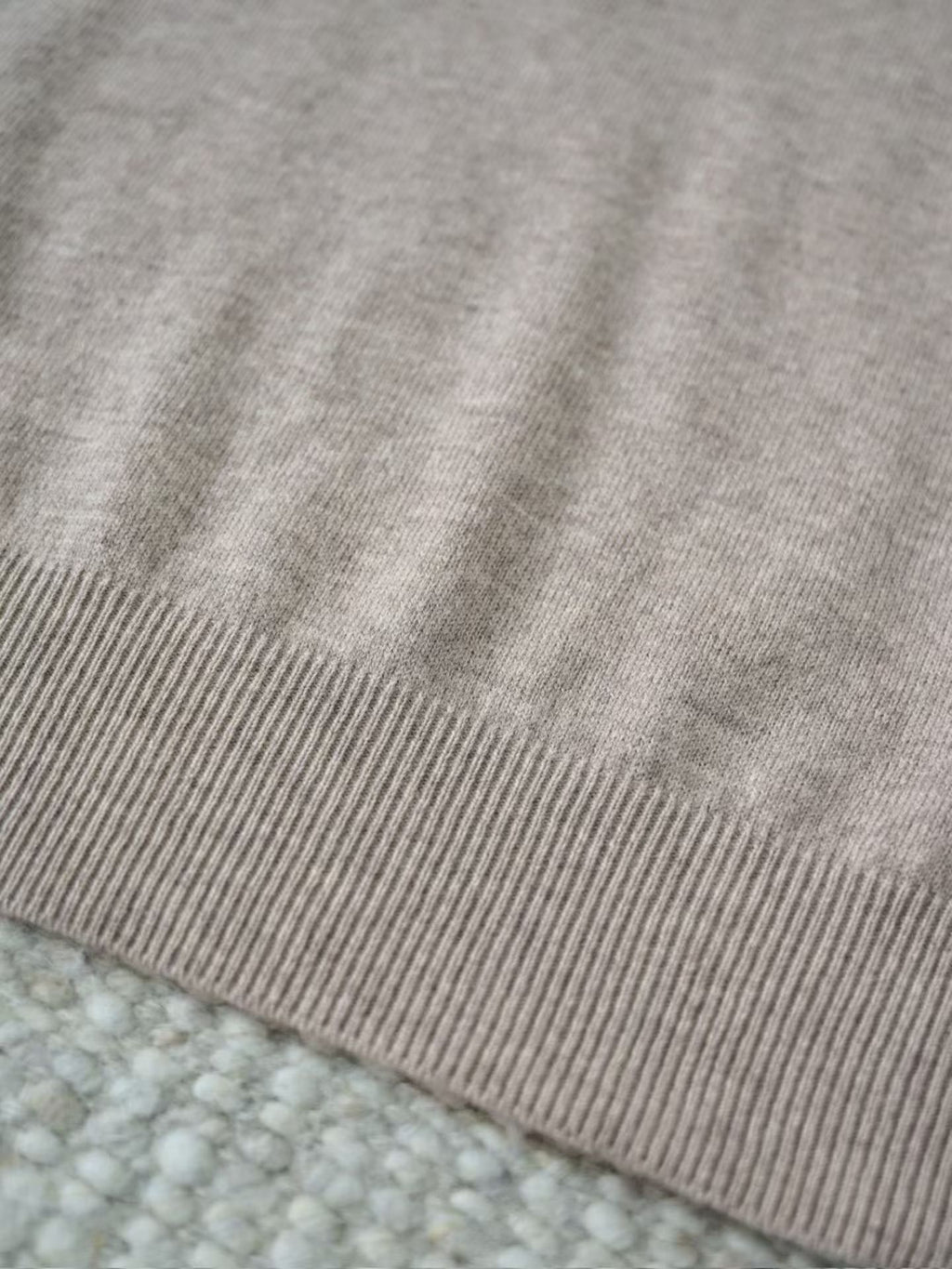 Loro Piana Herren-Pullover aus Baby-Kaschmir in Hellbeige