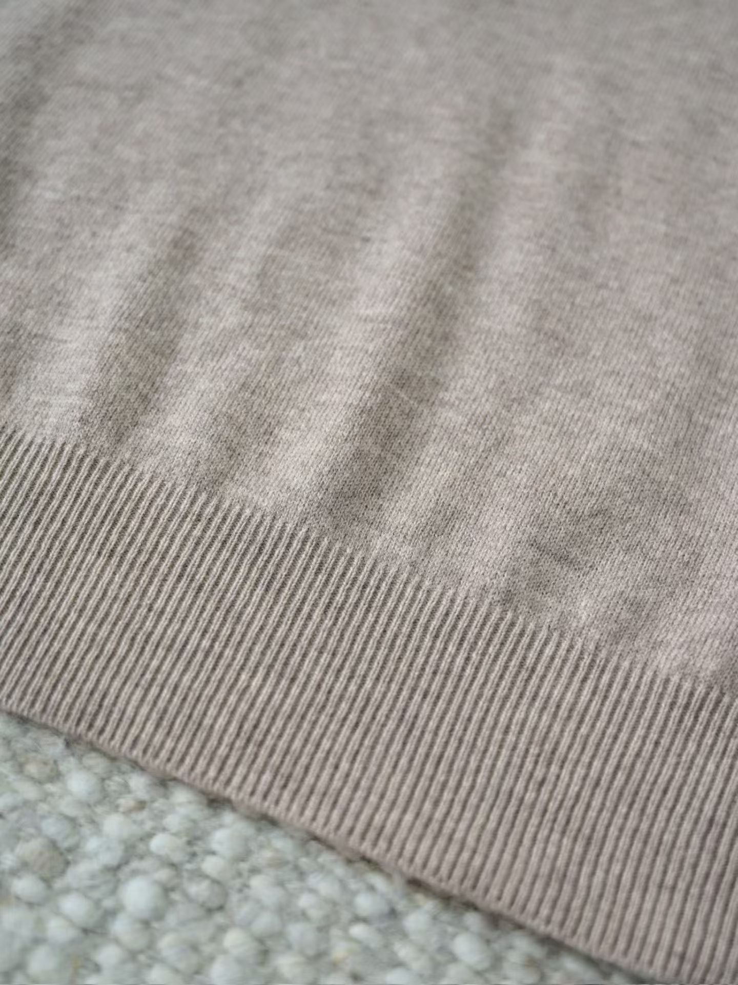 Loro Piana Herren-Pullover aus Baby-Kaschmir in Hellbeige