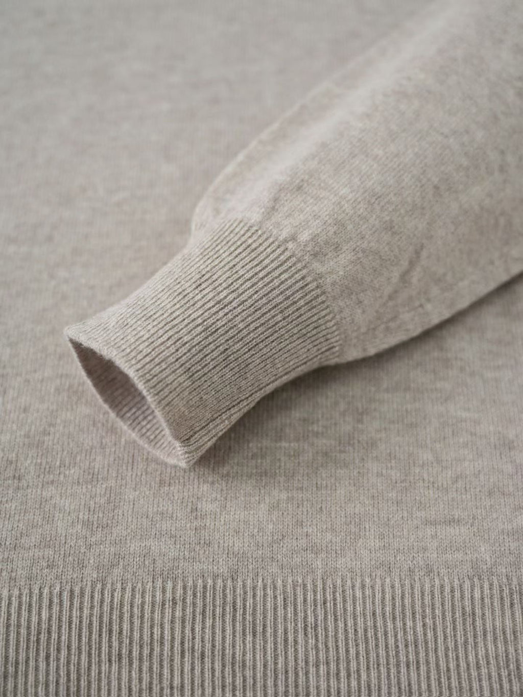 Loro Piana Herren-Pullover aus Baby-Kaschmir in Hellbeige