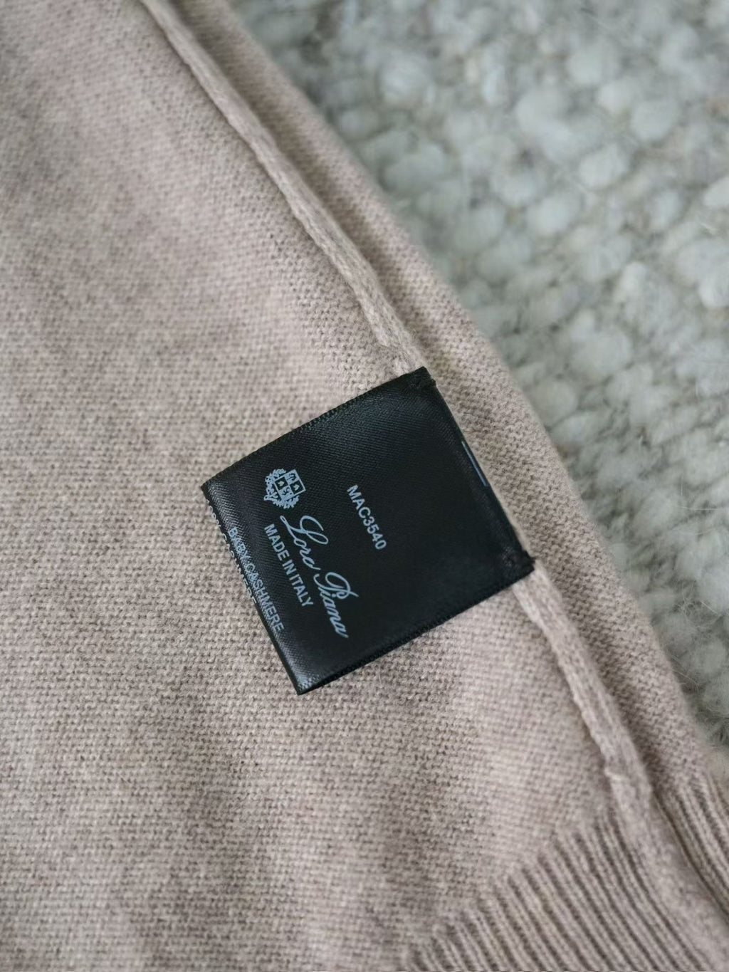 Loro Piana Herren-Pullover aus Baby-Kaschmir in Hellbeige